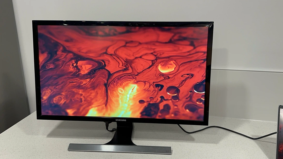 Samsung 28” 4K UHD Monitor || Mint Condition