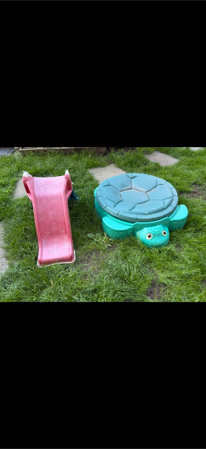 Slide and Sandbox/Pool with Sandcastle Toys Included - photo 3