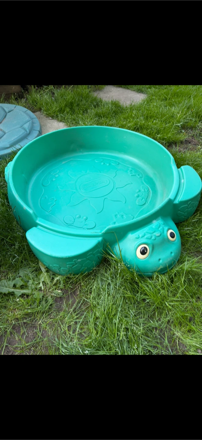 Slide and Sandbox/Pool with Sandcastle Toys Included - photo 4