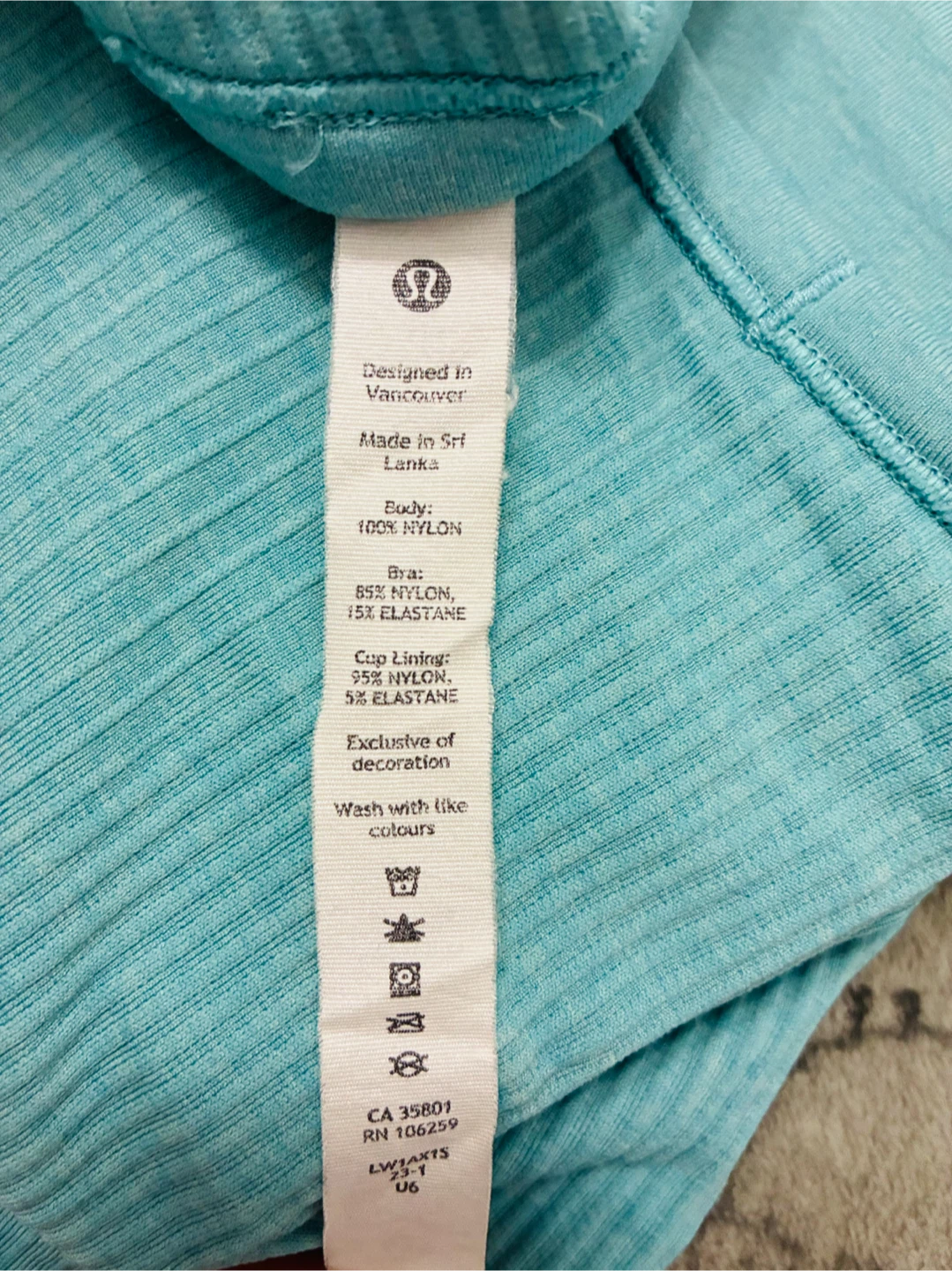Lululemon Tank Top - photo 3