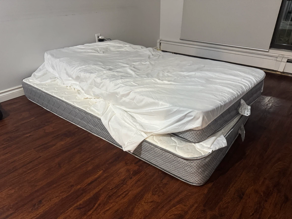 So nice condition Mattresses - photo 4