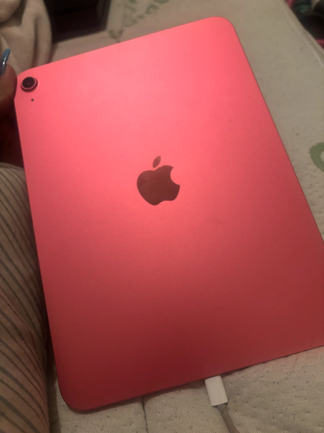 10th gen pink iPad bundle
