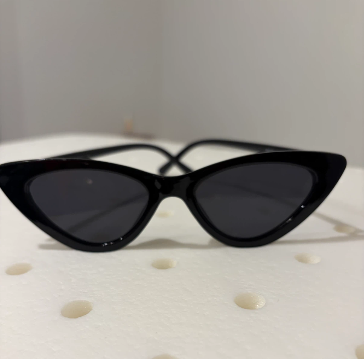 Black Cat Eye Sunglasses - photo 3
