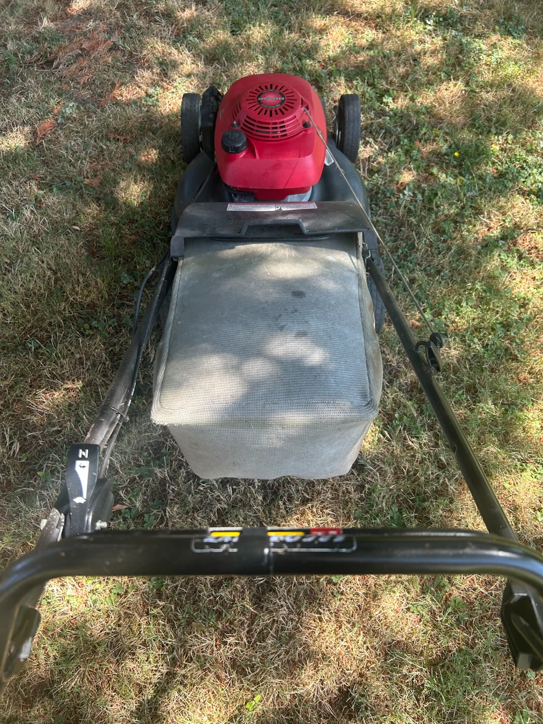 Honda HRN216 Working Push Mower *Read Ad* - photo 2