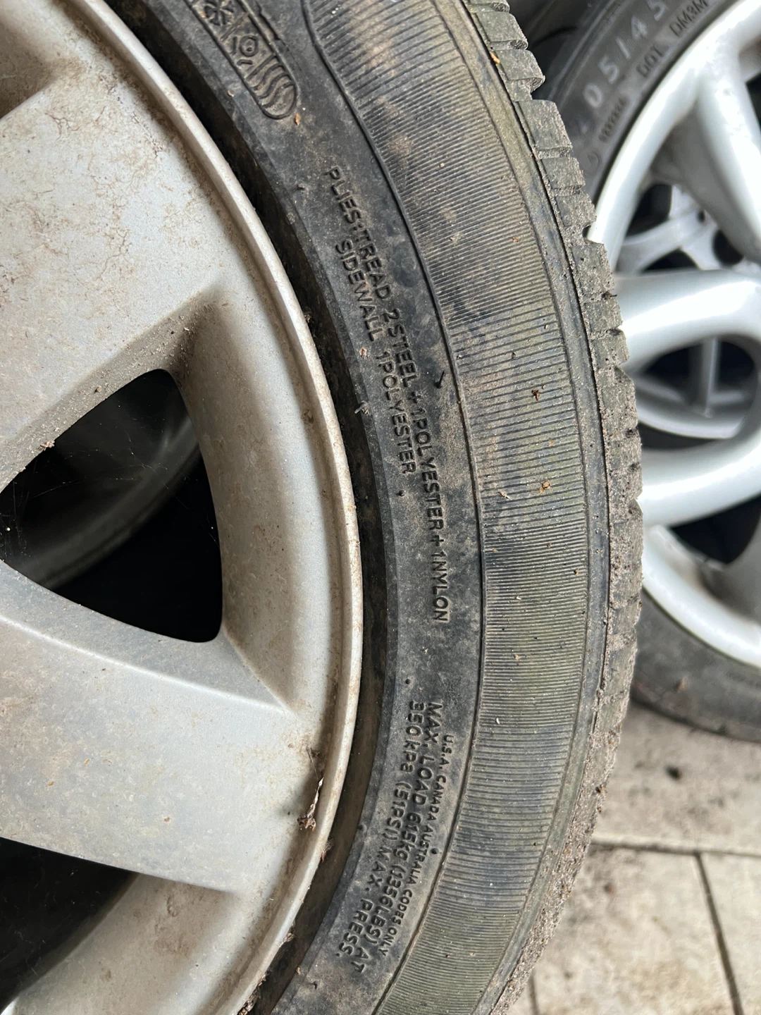 Set of 4 Motomaster Tires with Alloy Rims - photo 2
