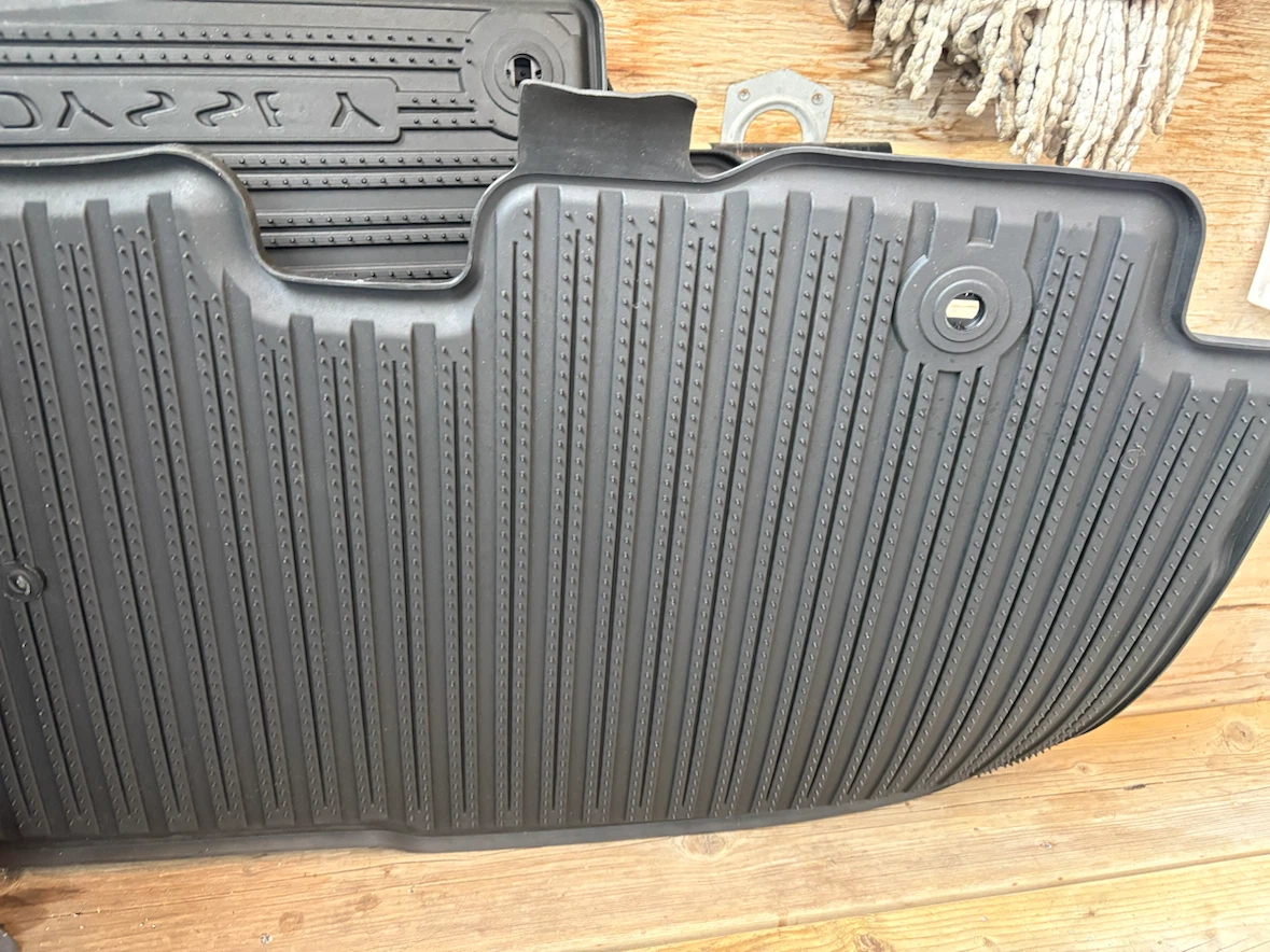 Honda Odyssey Rubber Floor Mats Set