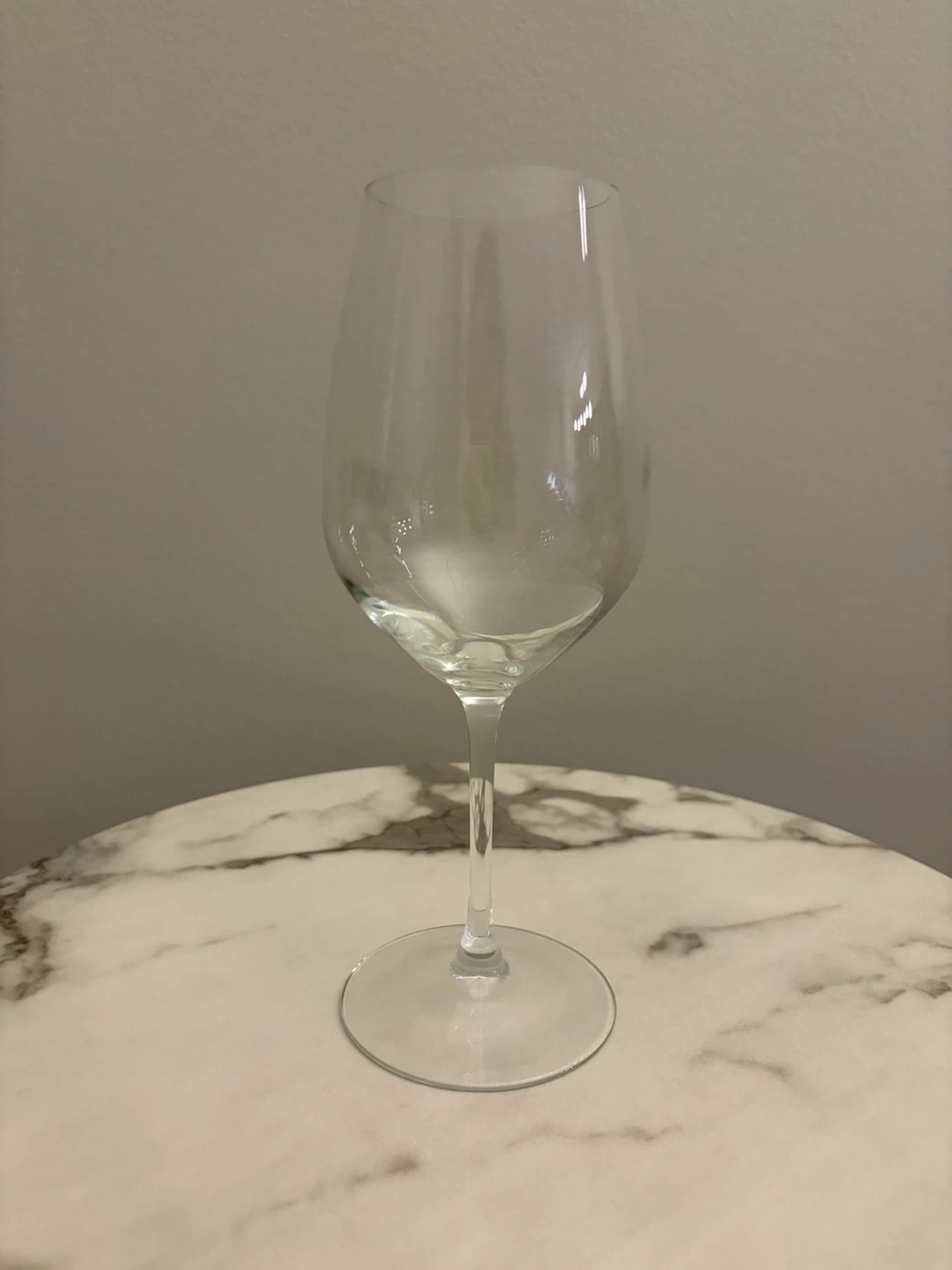 4 sets of Clear Wine Glasses