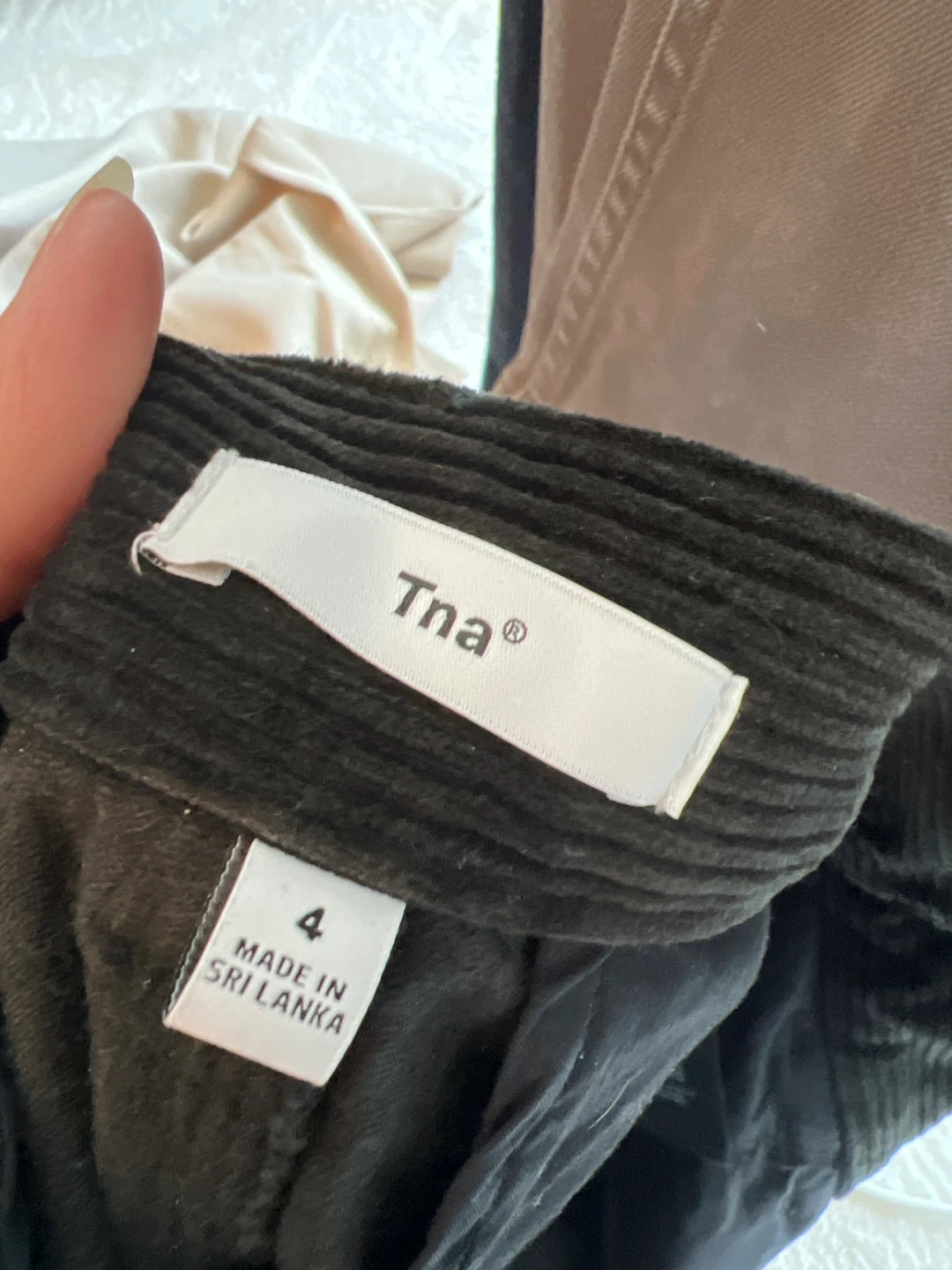 Tna Black Corduroy Pants Size 4 - photo 2