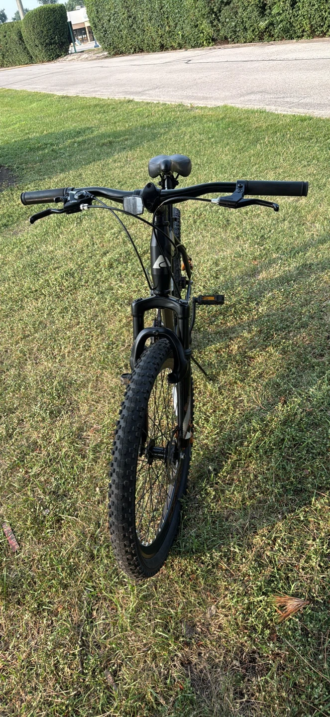 Ozark Trail Mountain Bike - photo 4