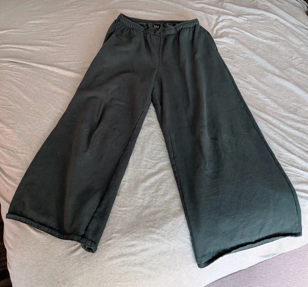 GAP Green Wide Leg Sweatpants