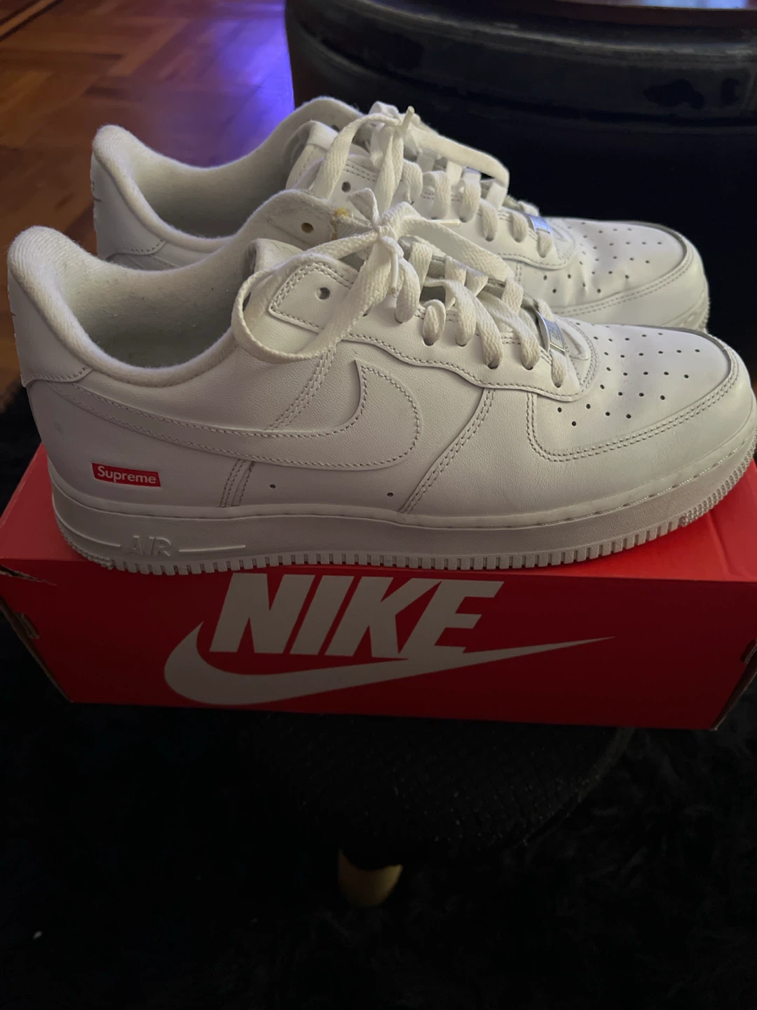 Nike Air Force 1 Low Supreme White