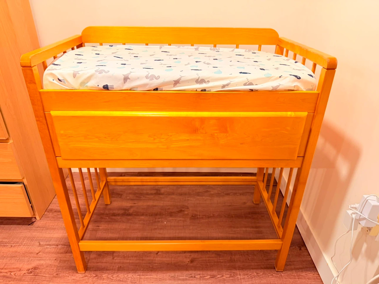 Solid Wood Baby Changing Table + Soft Foam Pad - photo 3
