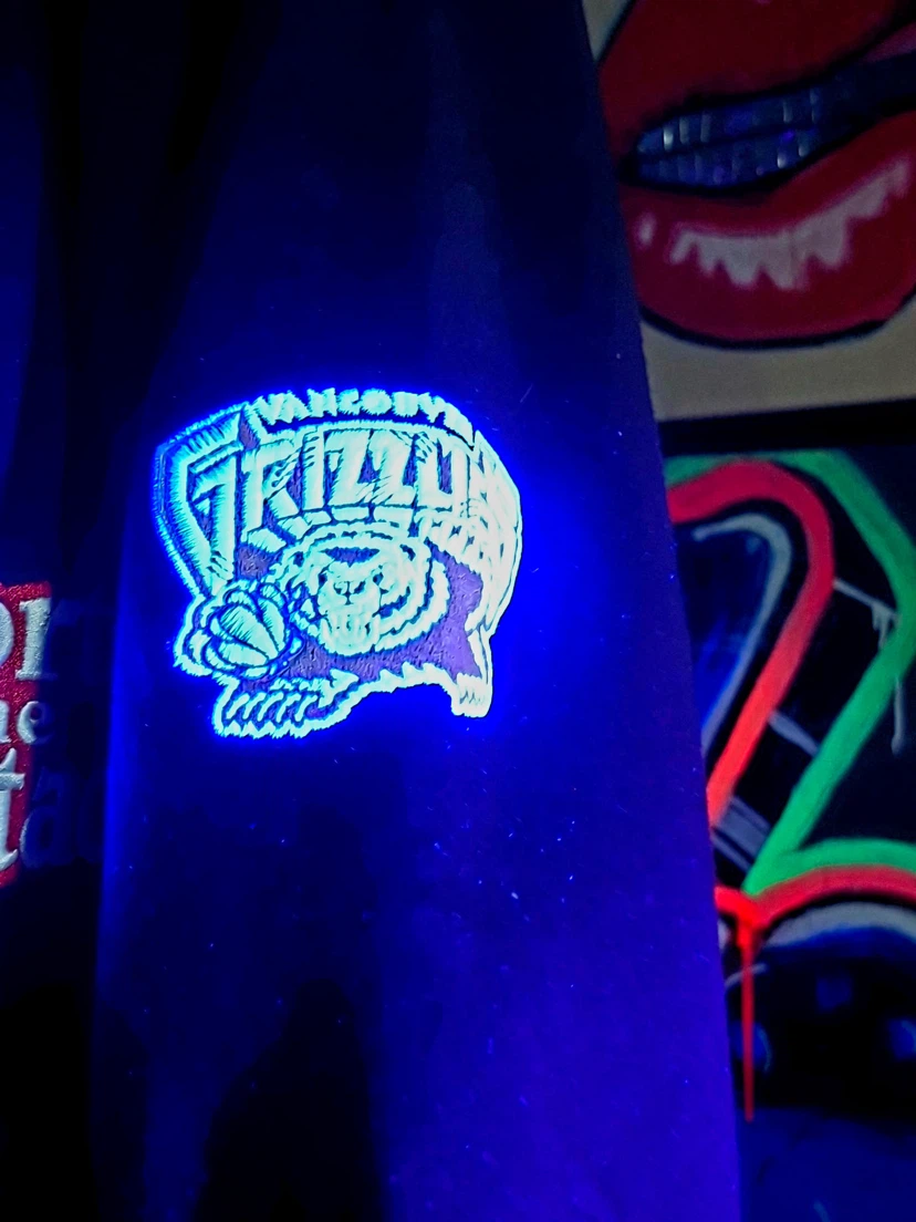 Mitchell & Ness - Grizzlies Black Hoodie with Patches - photo 2