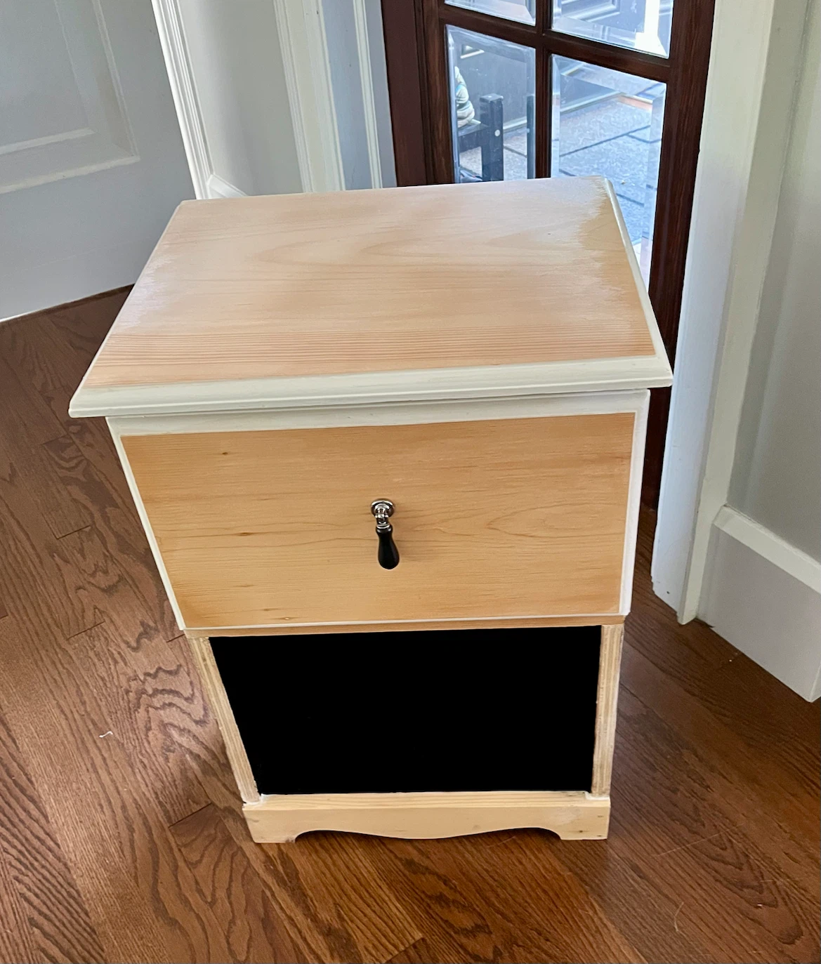 solid wood side table - photo 3