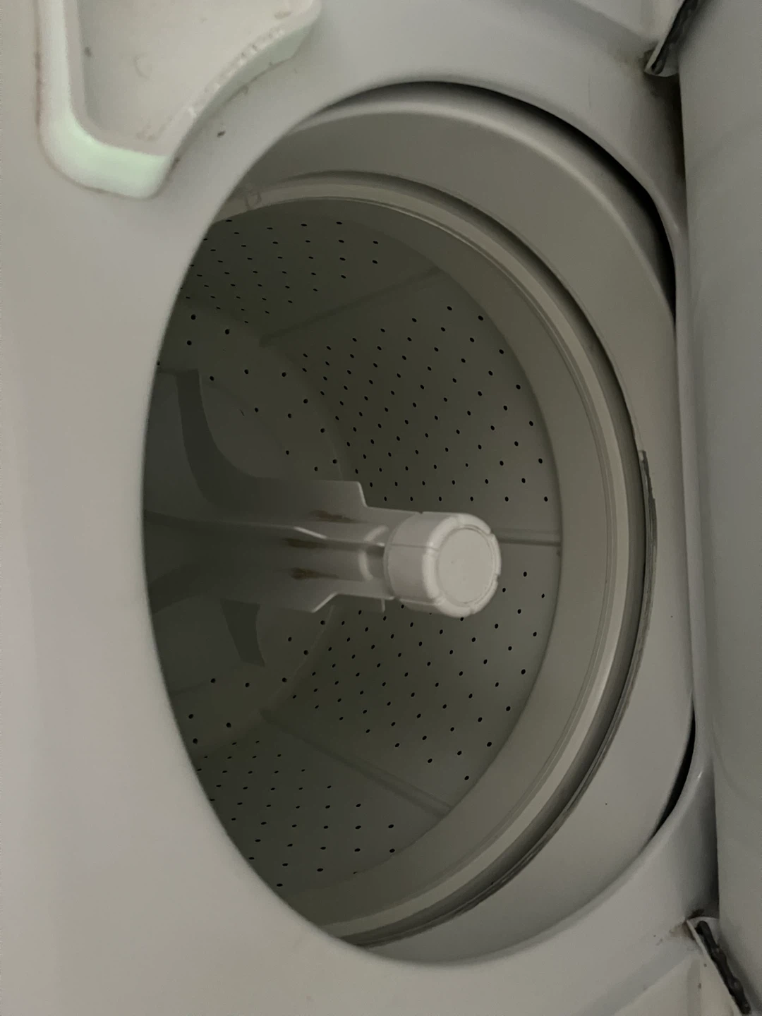 White Frigidaire Stackable Washer and Dryer - photo 4