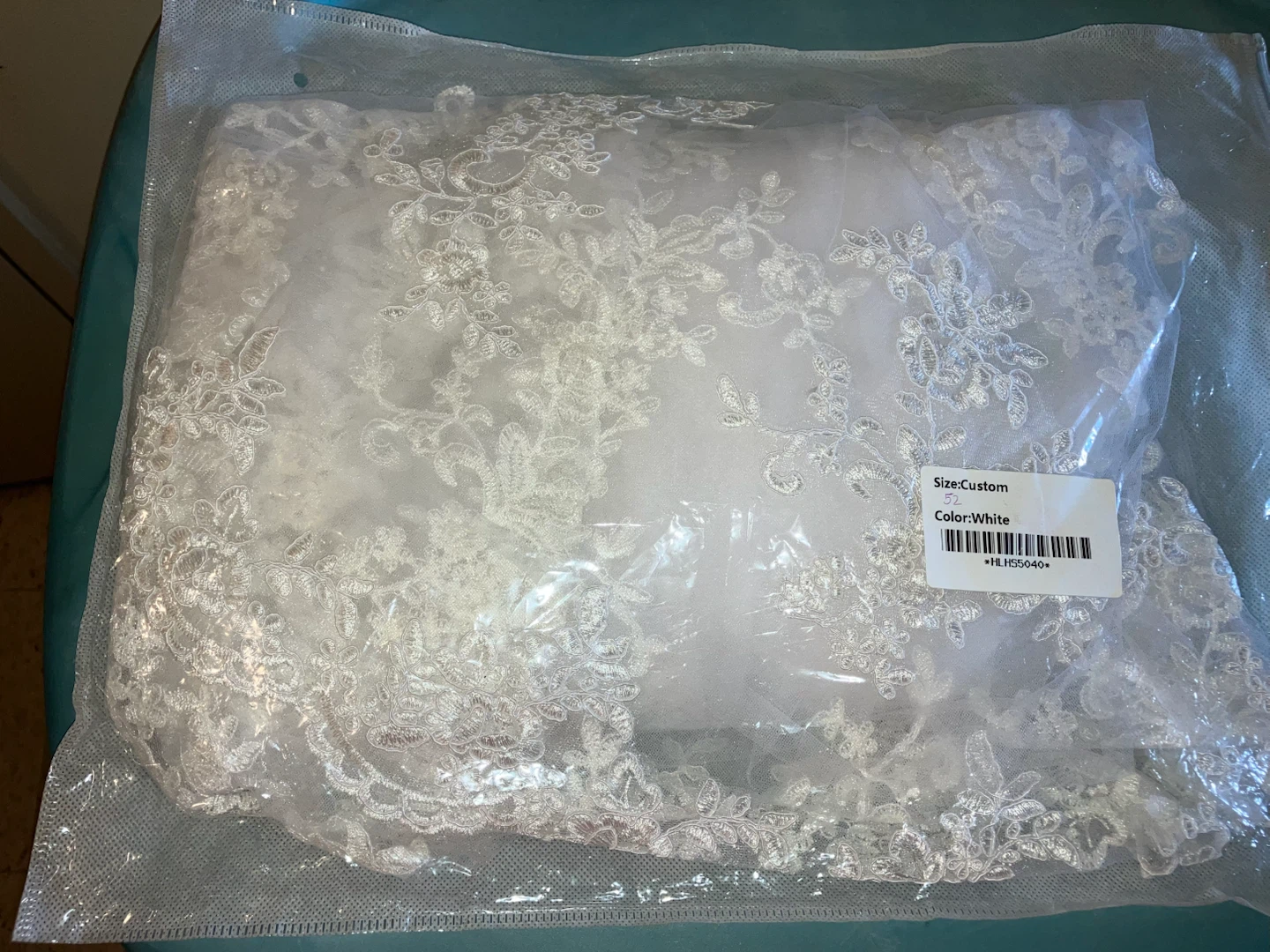 New-Long White Lace Floral Wedding Veil - photo 3