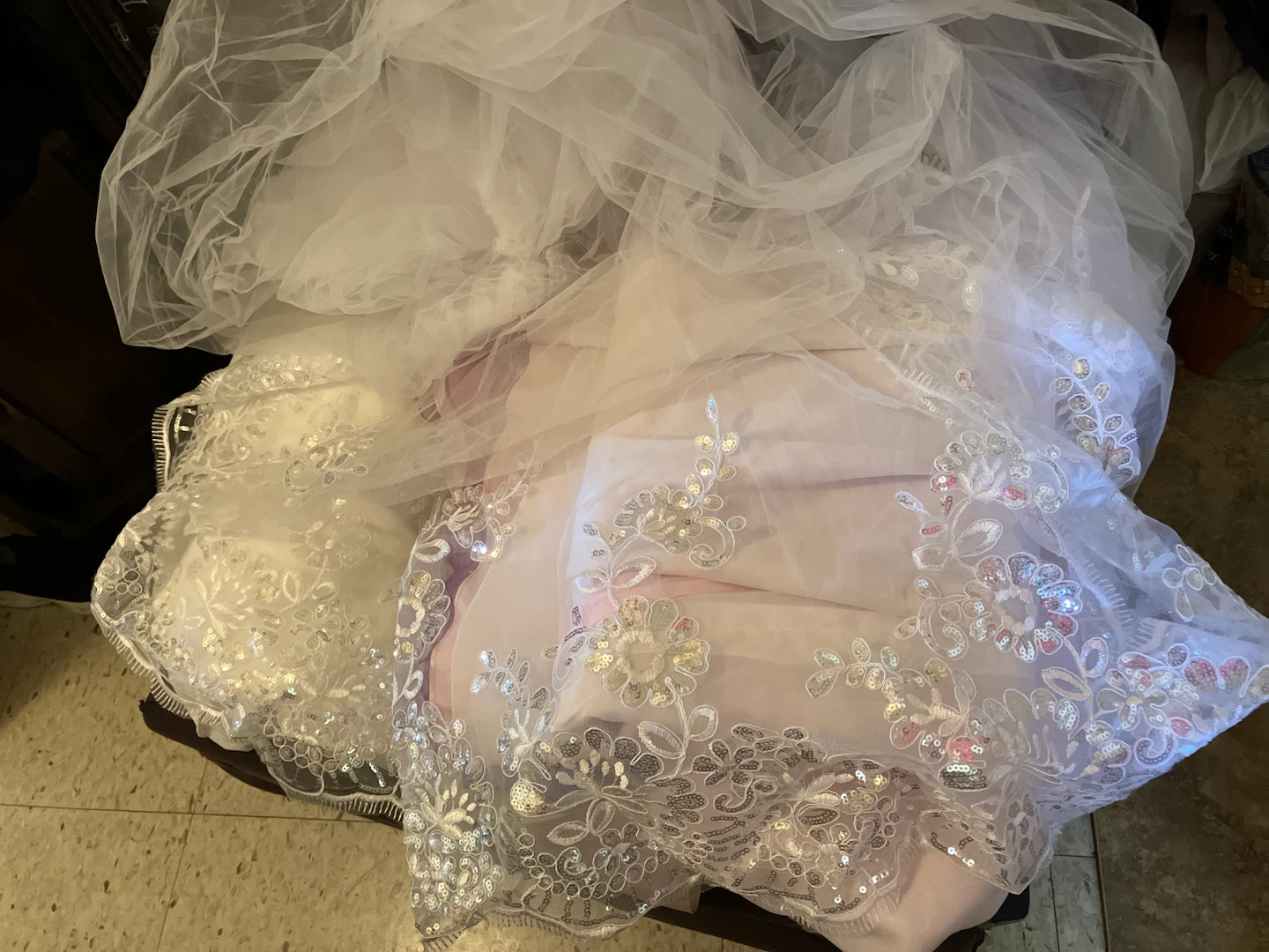 New-Long White Lace Floral Wedding Veil - photo 4