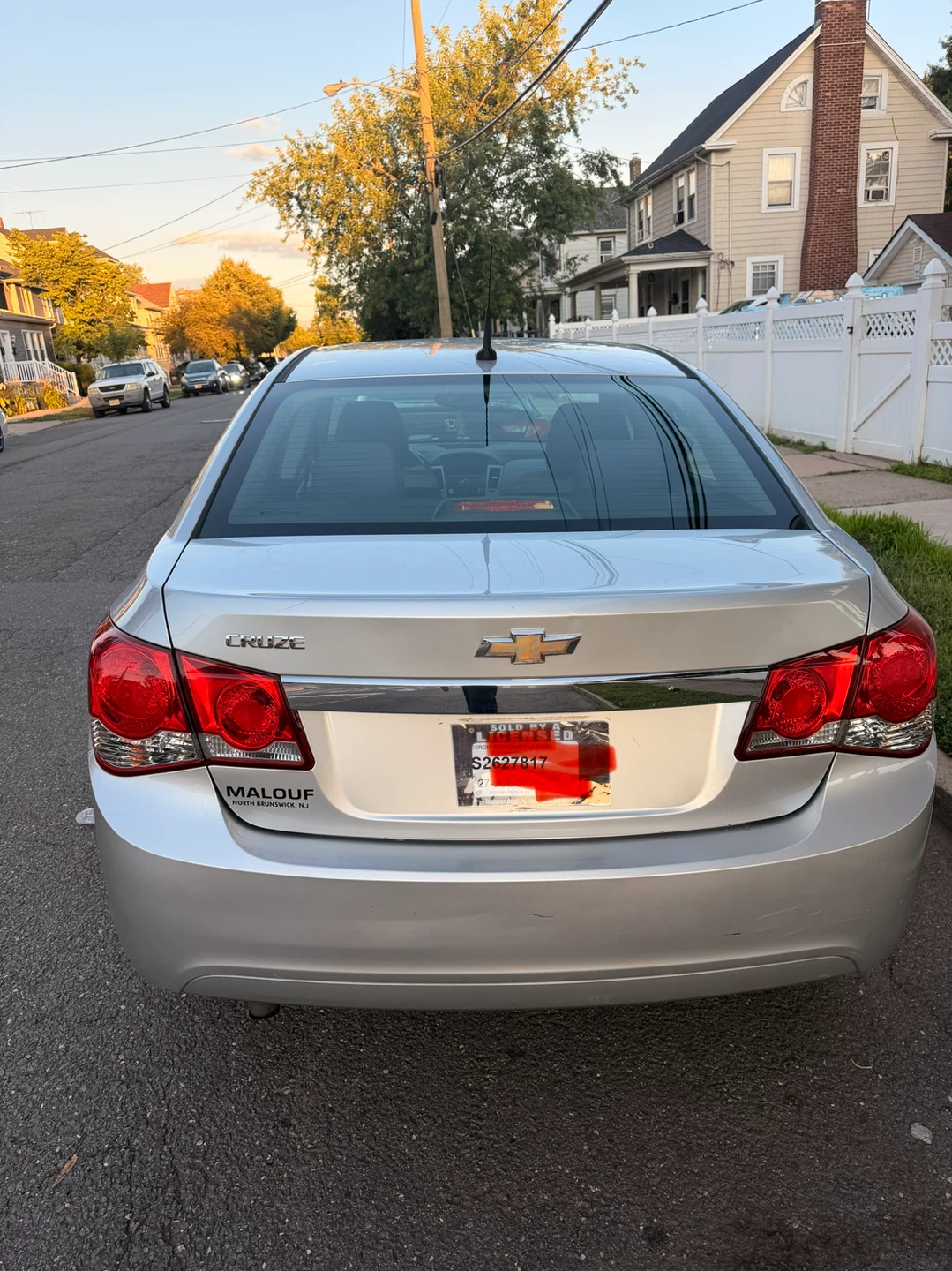 Silver Chevrolet Cruze Sedan - photo 4