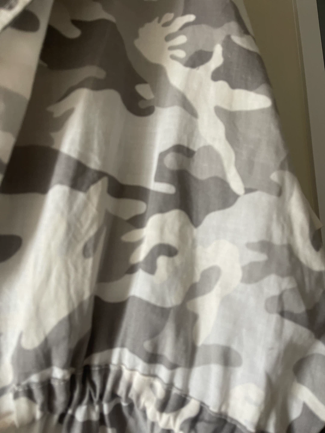 White & Grey Camo Hooded Jacket from Italy - photo 2