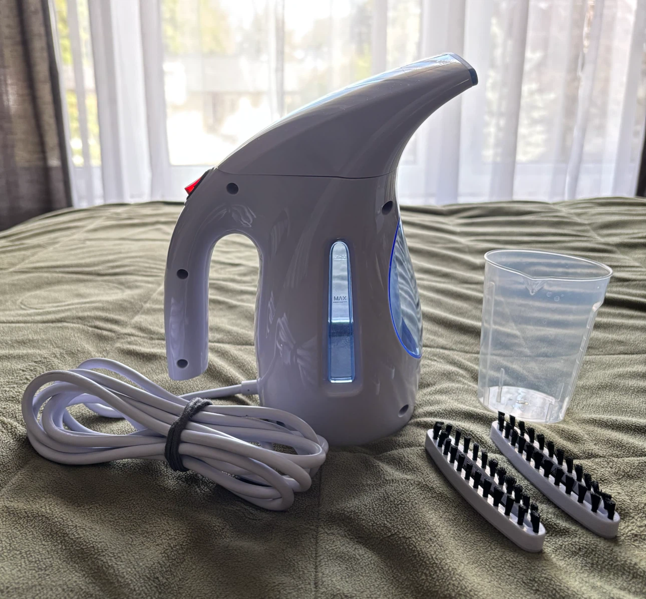 Garment steamer