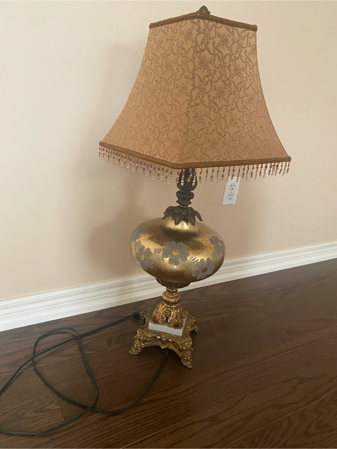 Vintage Brass Floral Table Lamp 35”