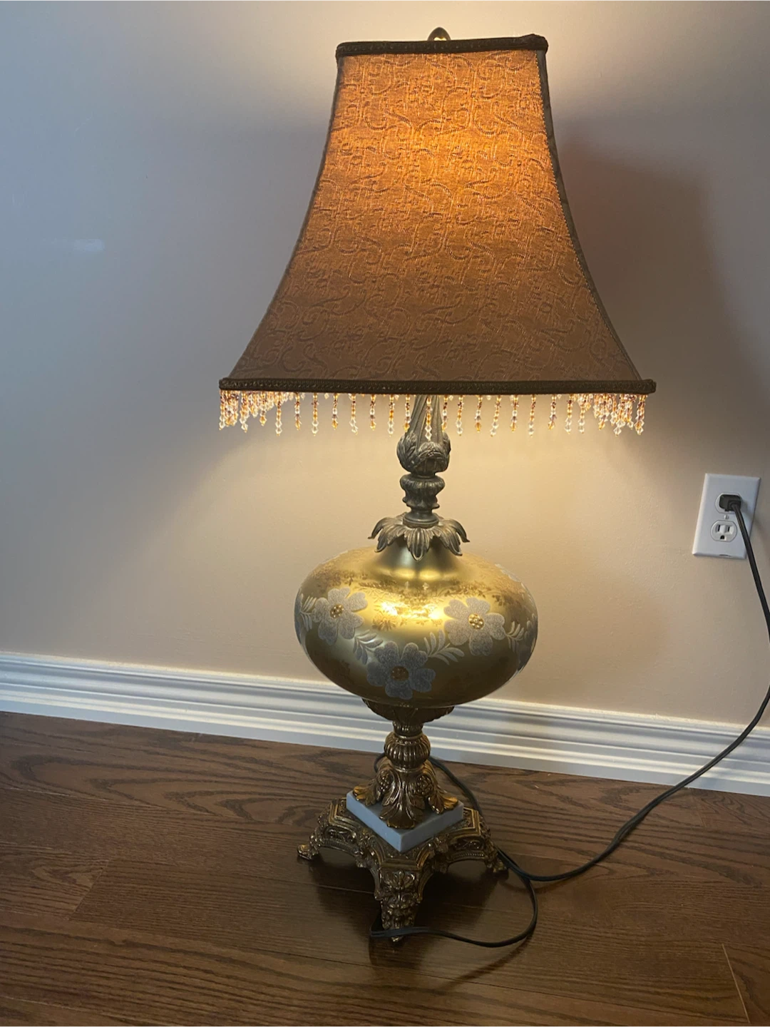 Vintage Brass Floral Table Lamp 35” - photo 2