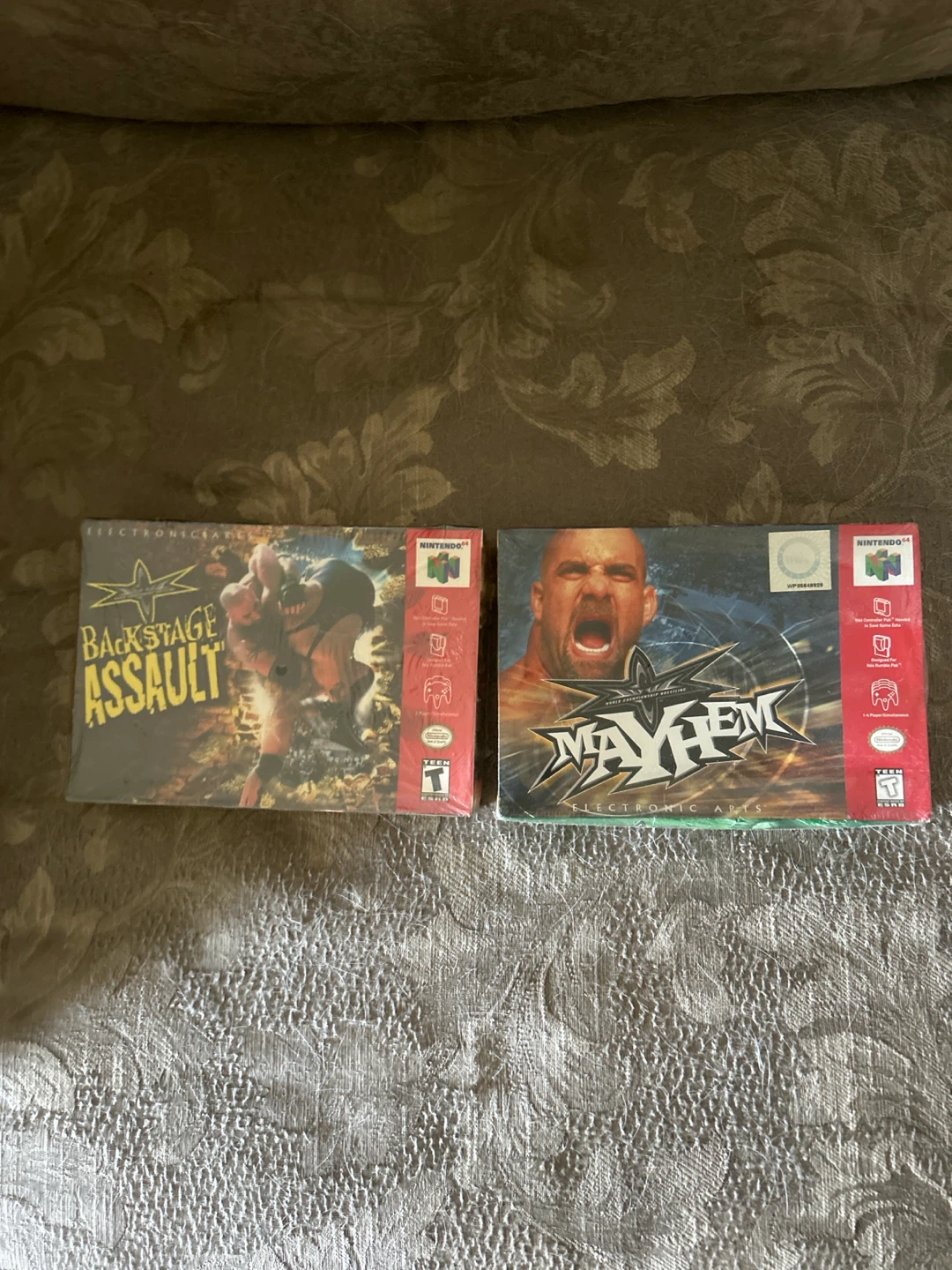 VINTAGE Nintendo 64 WCW Backstage Assault & Mayhem SEALED