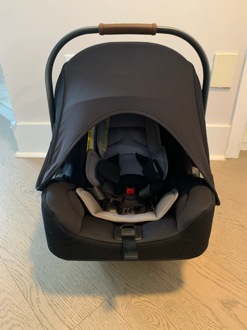 Nuna Pipa Infant Car Seat and Base- Expires 2029! - photo 2