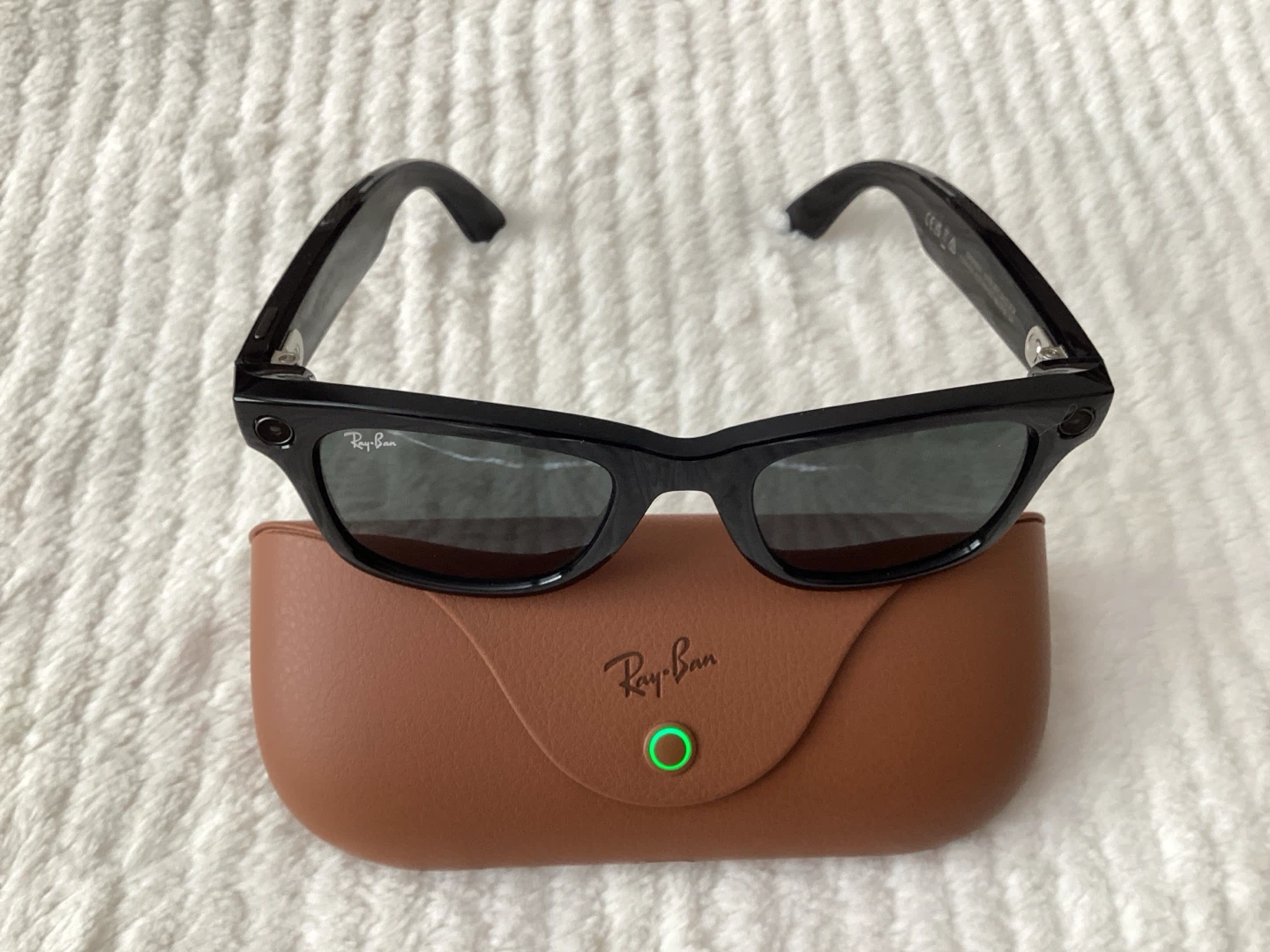 Meta Ray-Ban Wayfarer Smart Glasses - photo 2