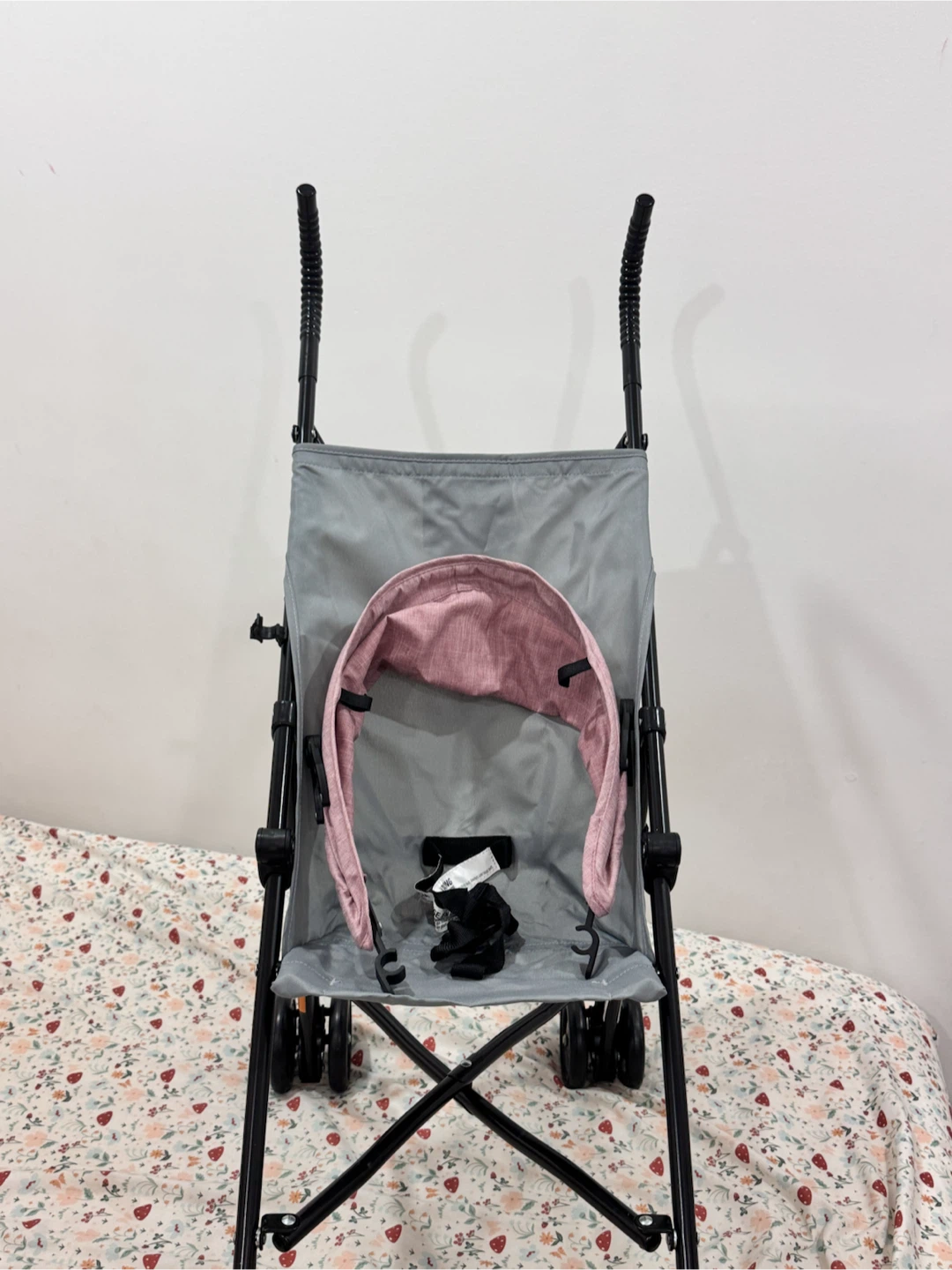 Gray and Pink Lightweight Stroller - photo 2