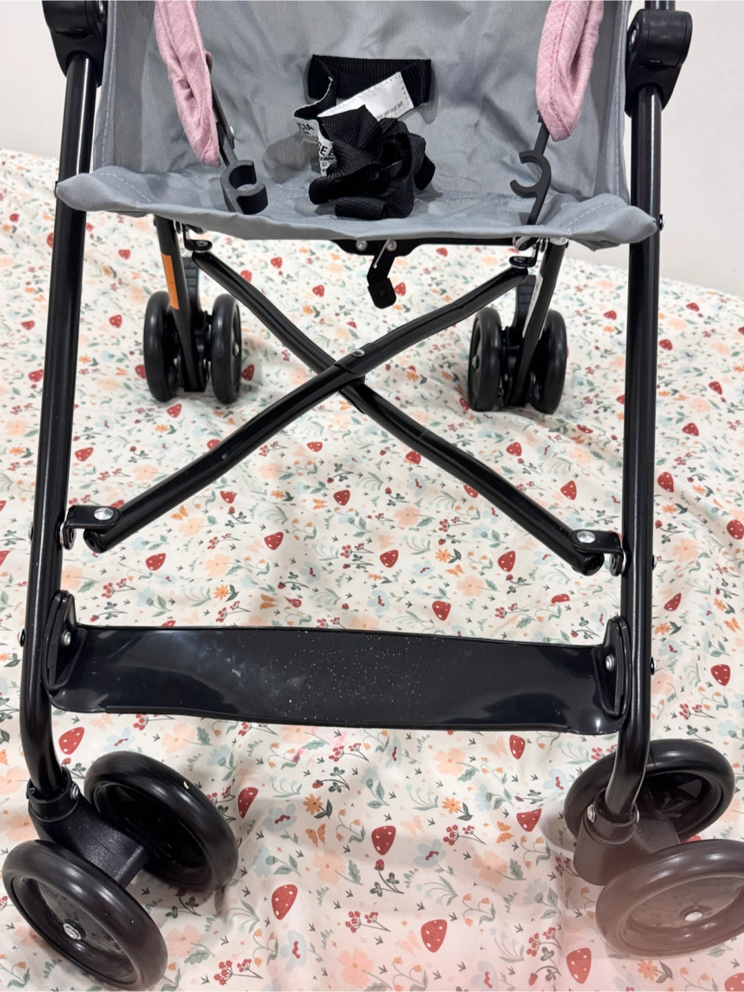Gray and Pink Lightweight Stroller - photo 3