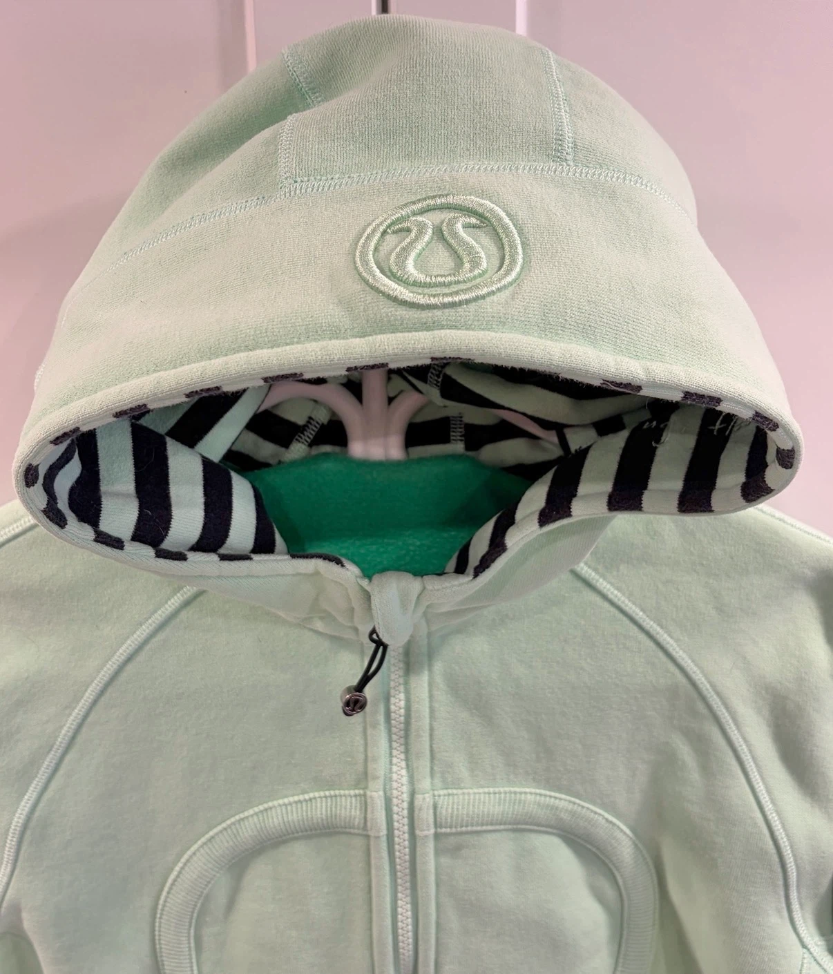 Women’s Lululemon Scuba Mint Green Hoodie Full Zip Jacket - photo 2