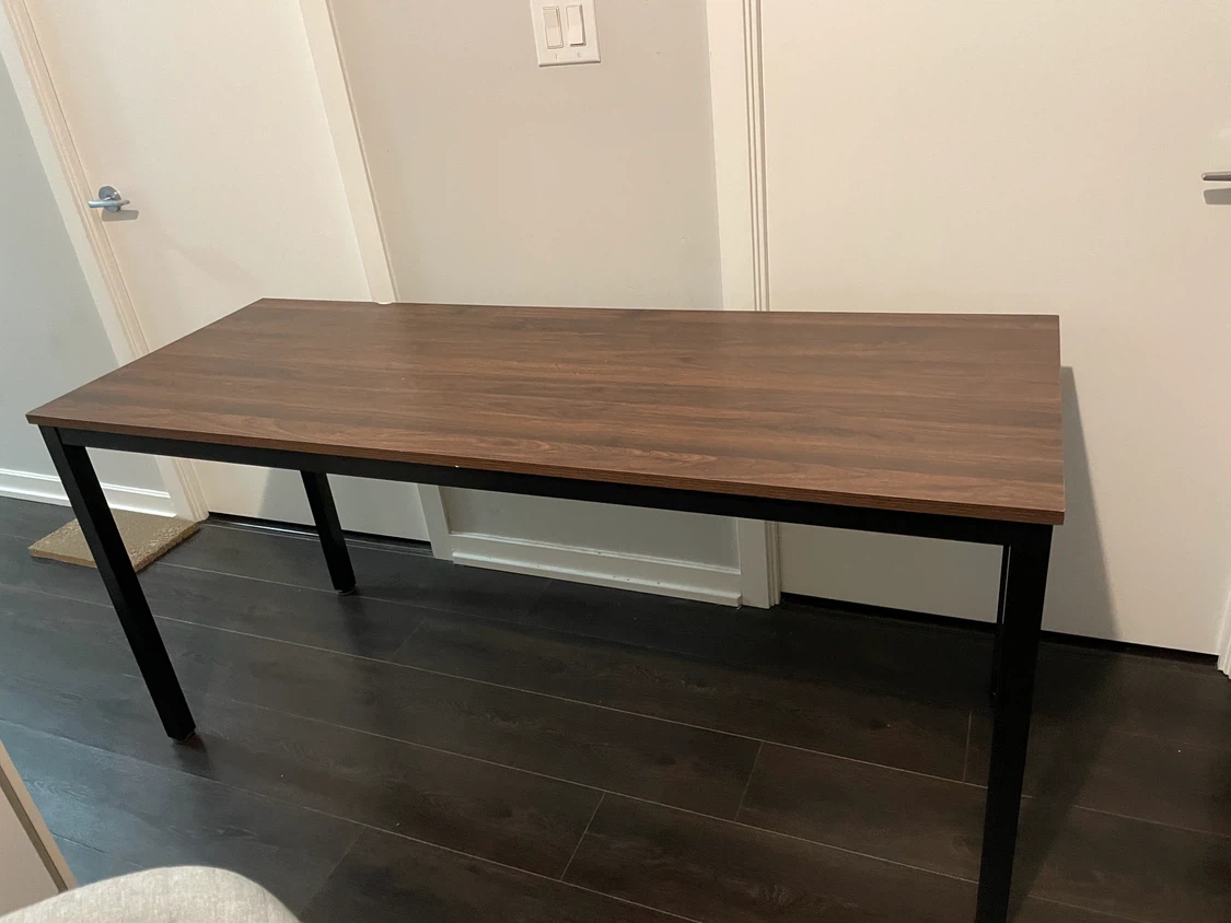 Wood-look Desk