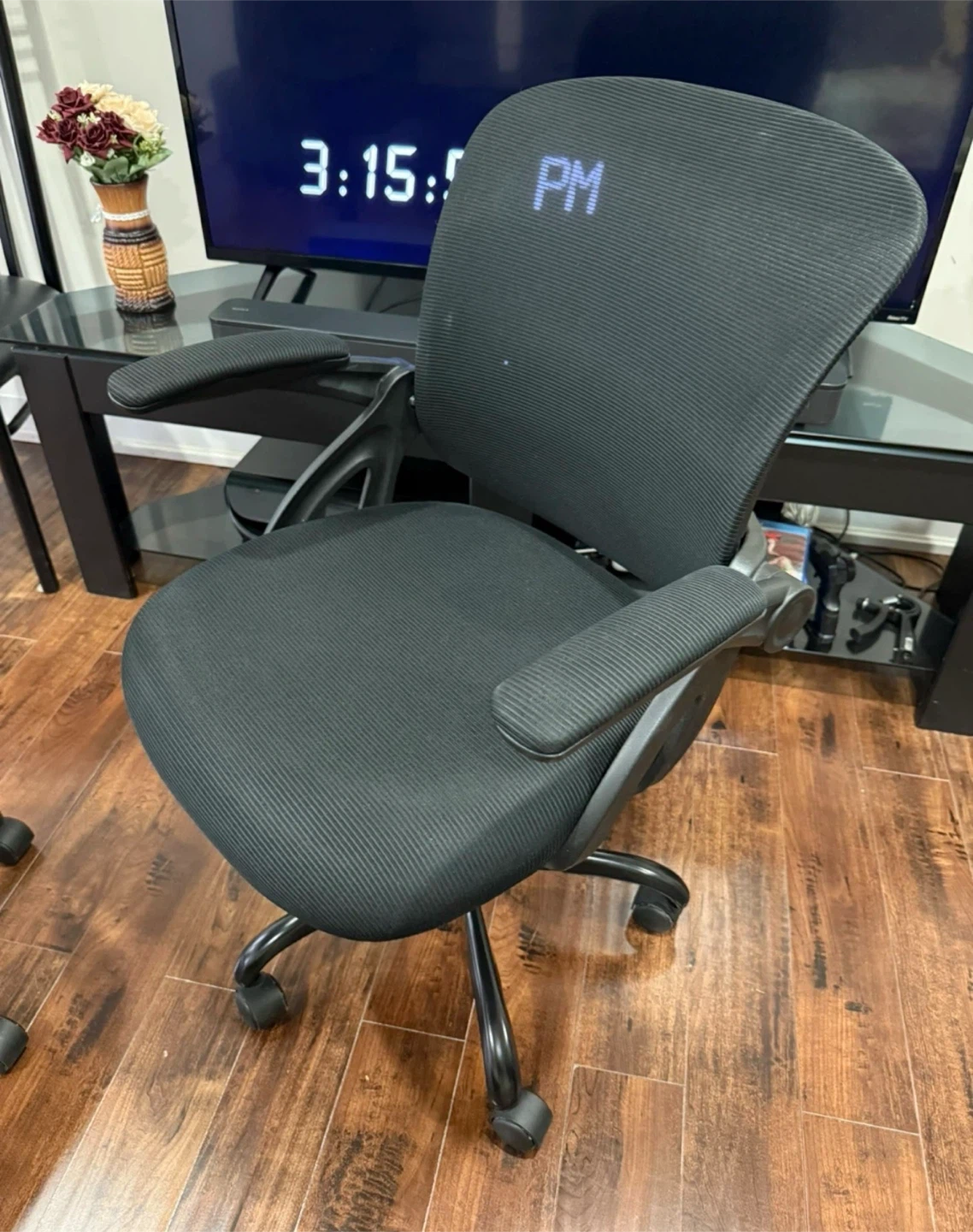 Black Mesh Task Chair