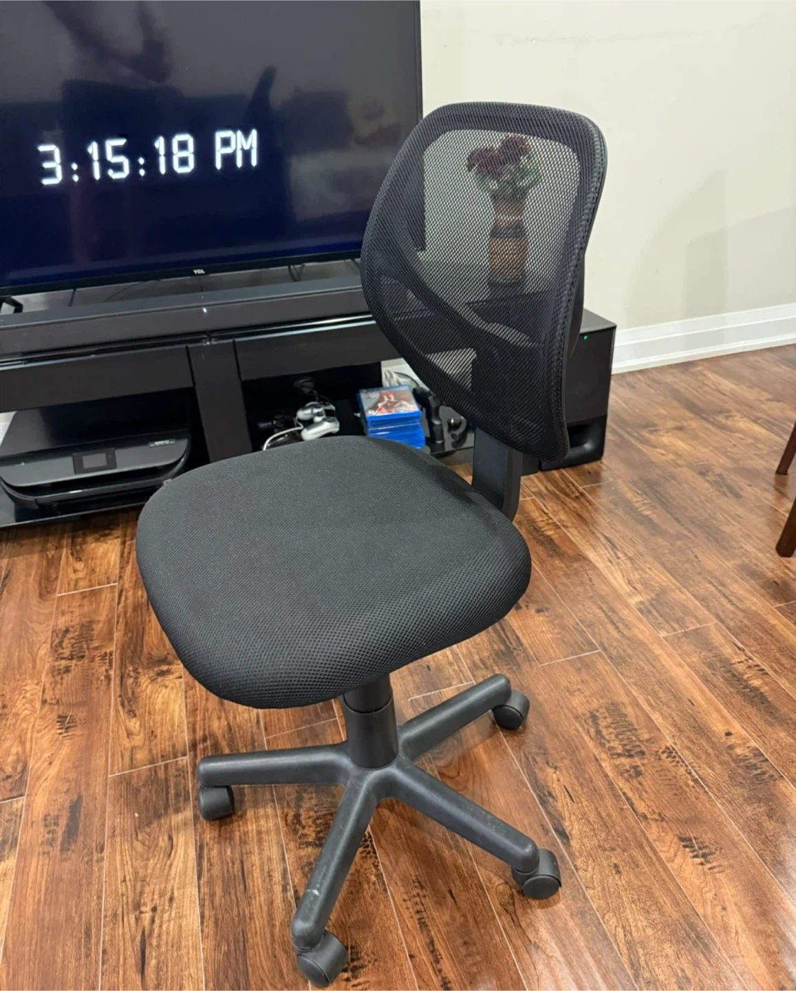 Black Mesh Task Chair - photo 3