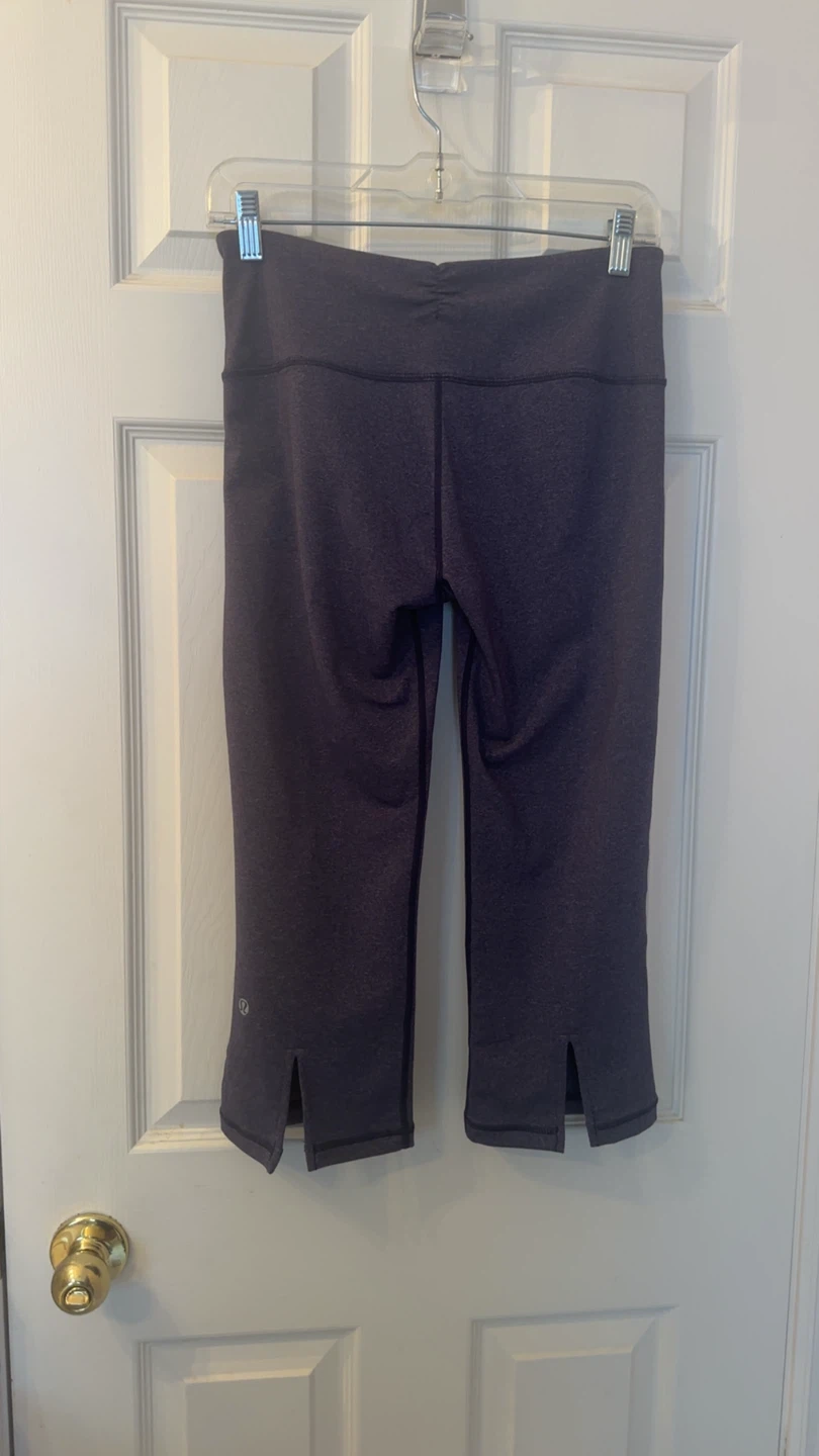 Lululemon Cropped Leggings - photo 2