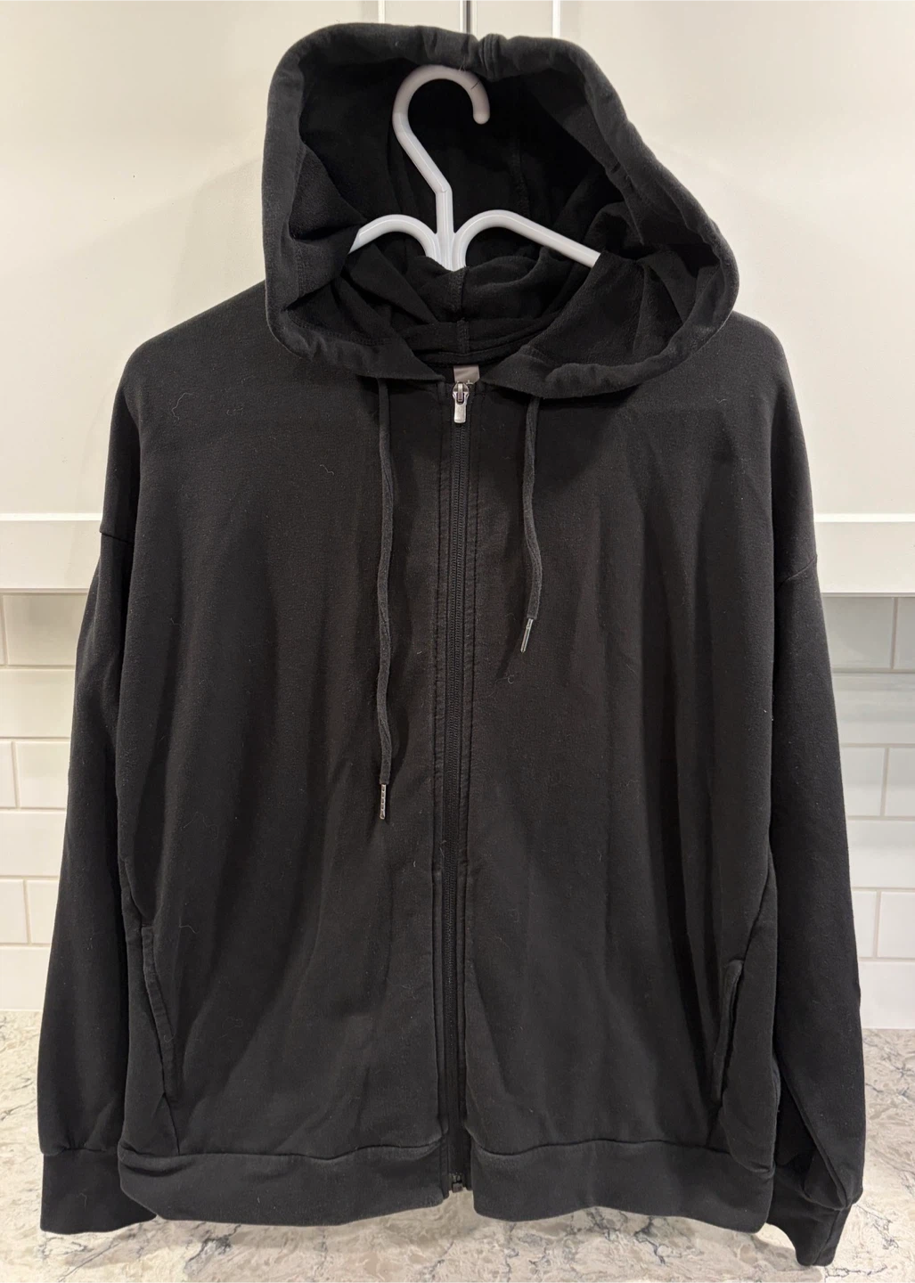 Hyba Women’s Black Zip-Up Hoodie/Sweater (Size L)