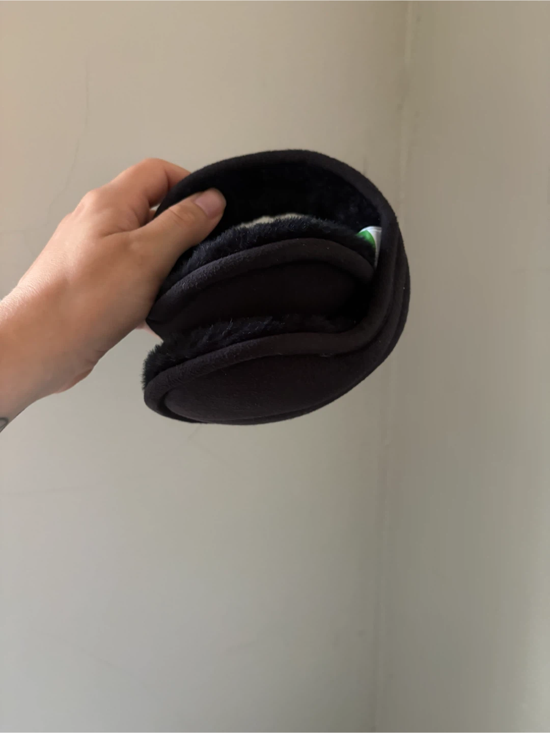 Black Foldable Earmuffs