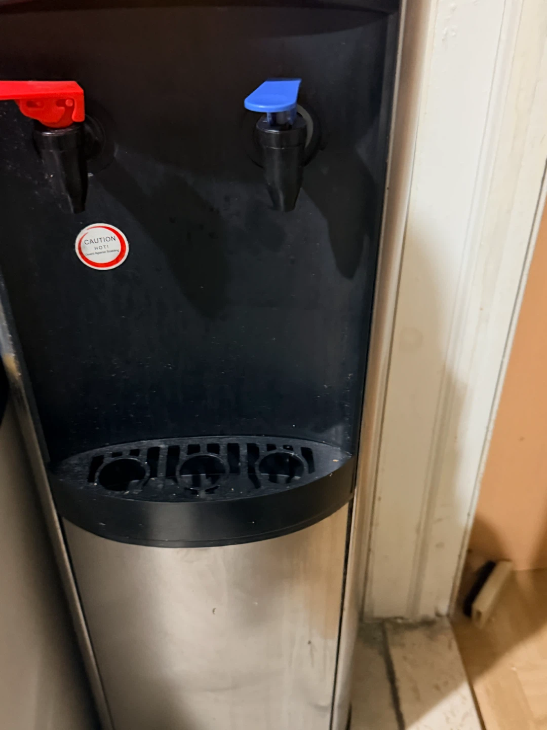 Frigidaire Water Cooler Dispenser - photo 2