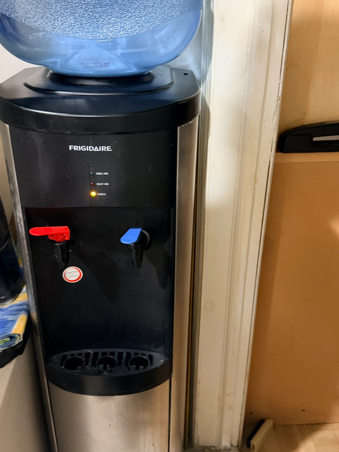 Frigidaire Water Cooler Dispenser - photo 3