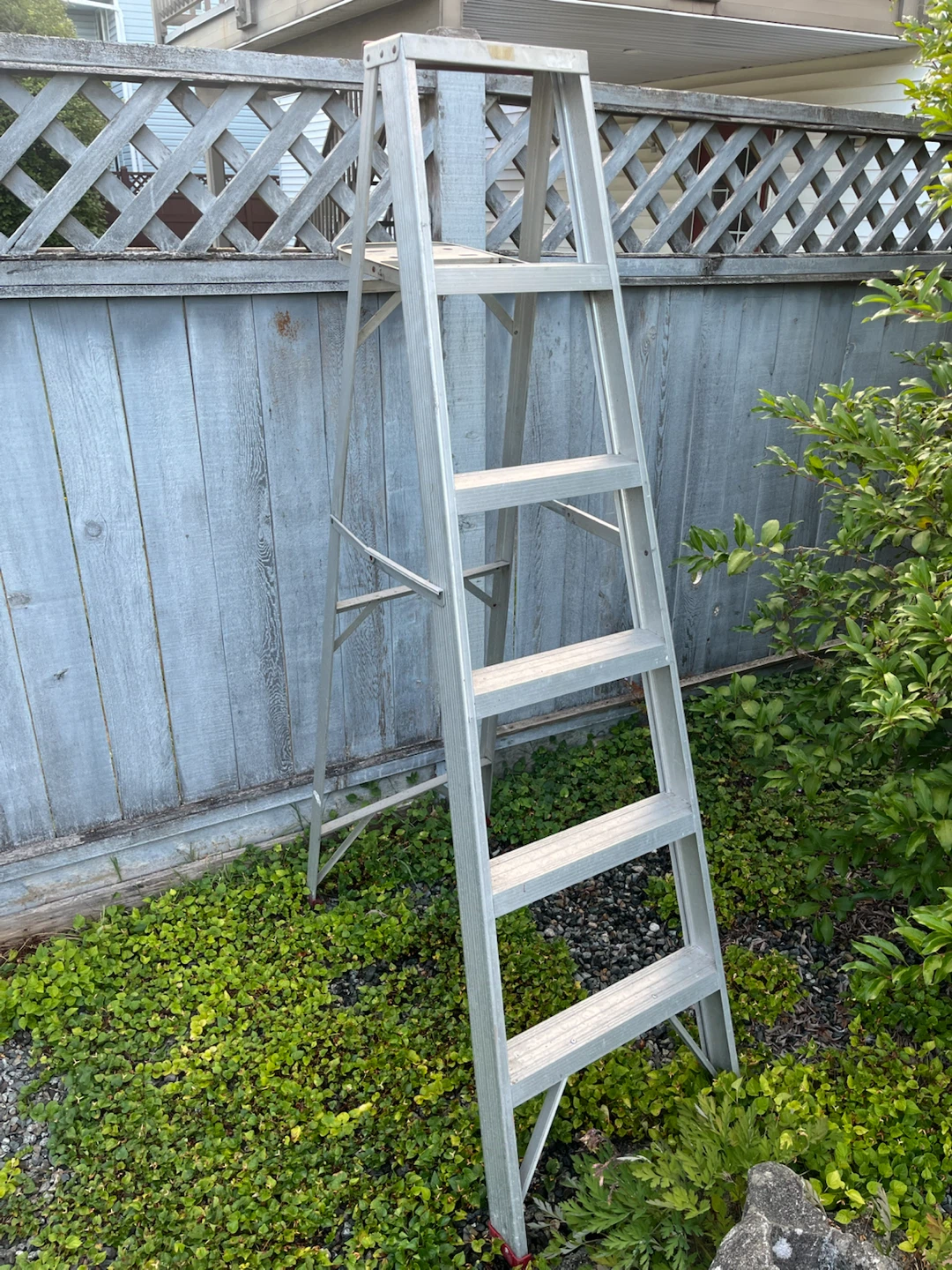 6’ Aluminum A-Frame Ladder - photo 3