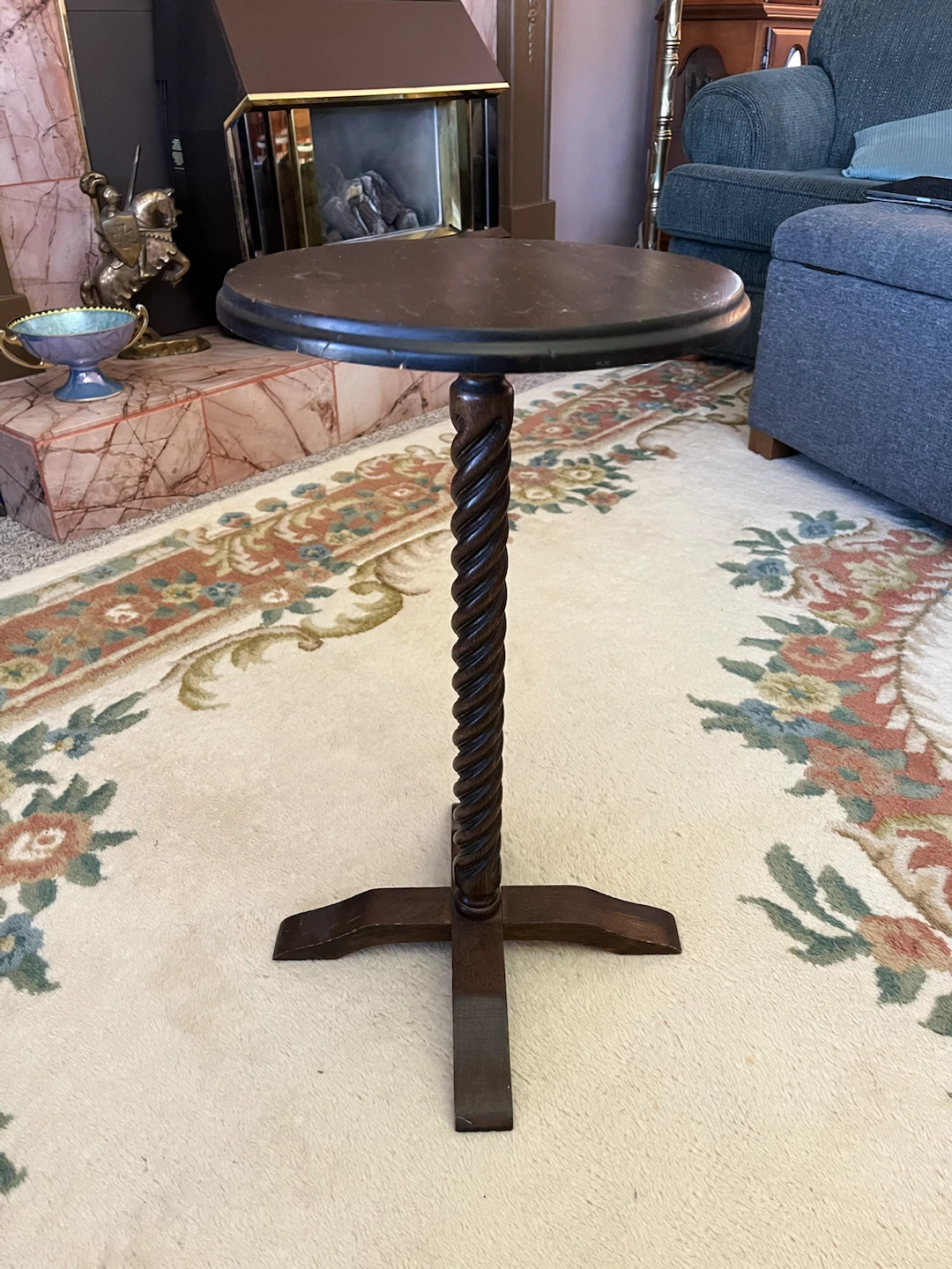 Antique Wooden barley twist Pedestal Side Table - photo 2