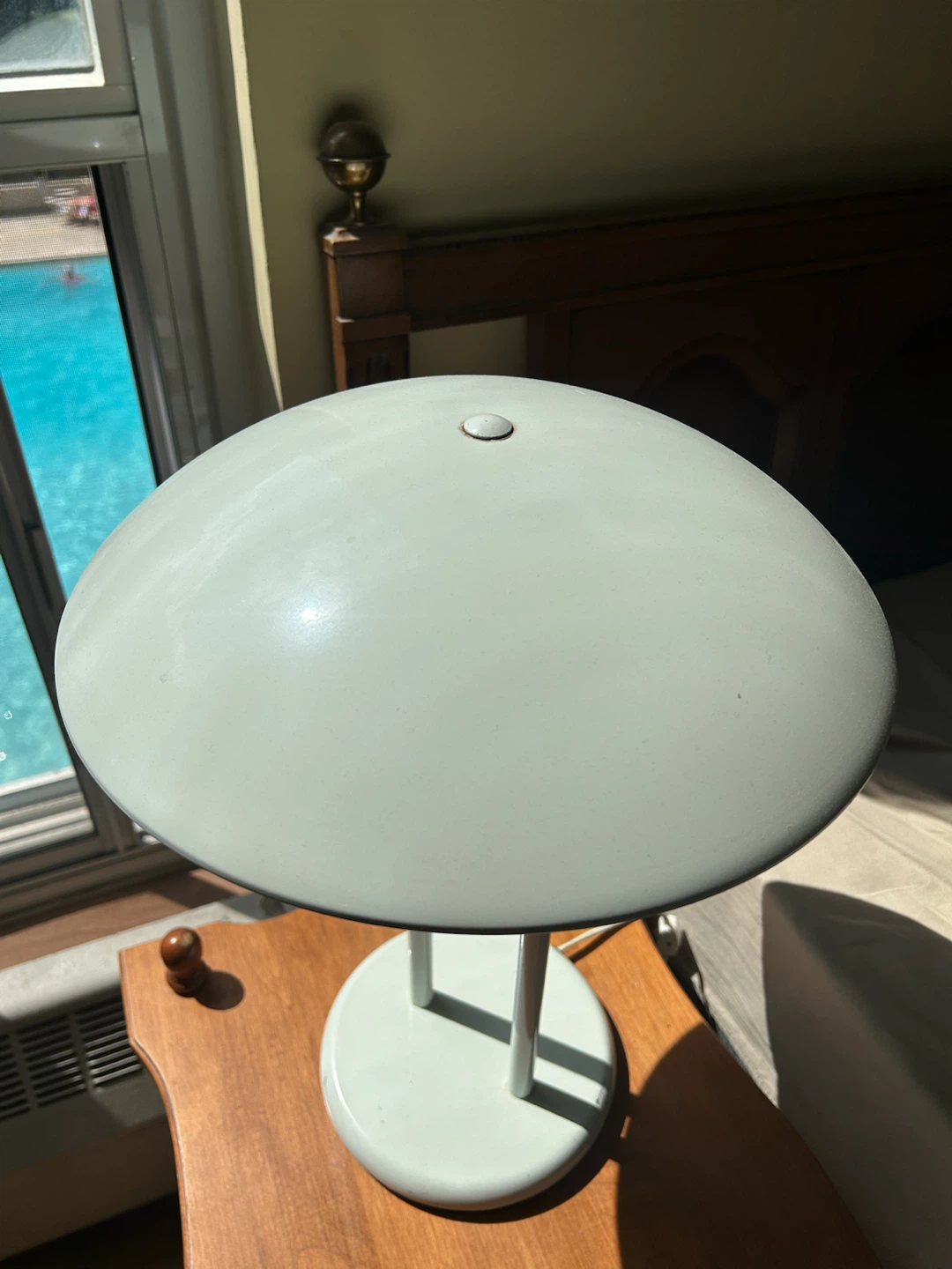 Vintage White Metal Mushroom Lamp - photo 2