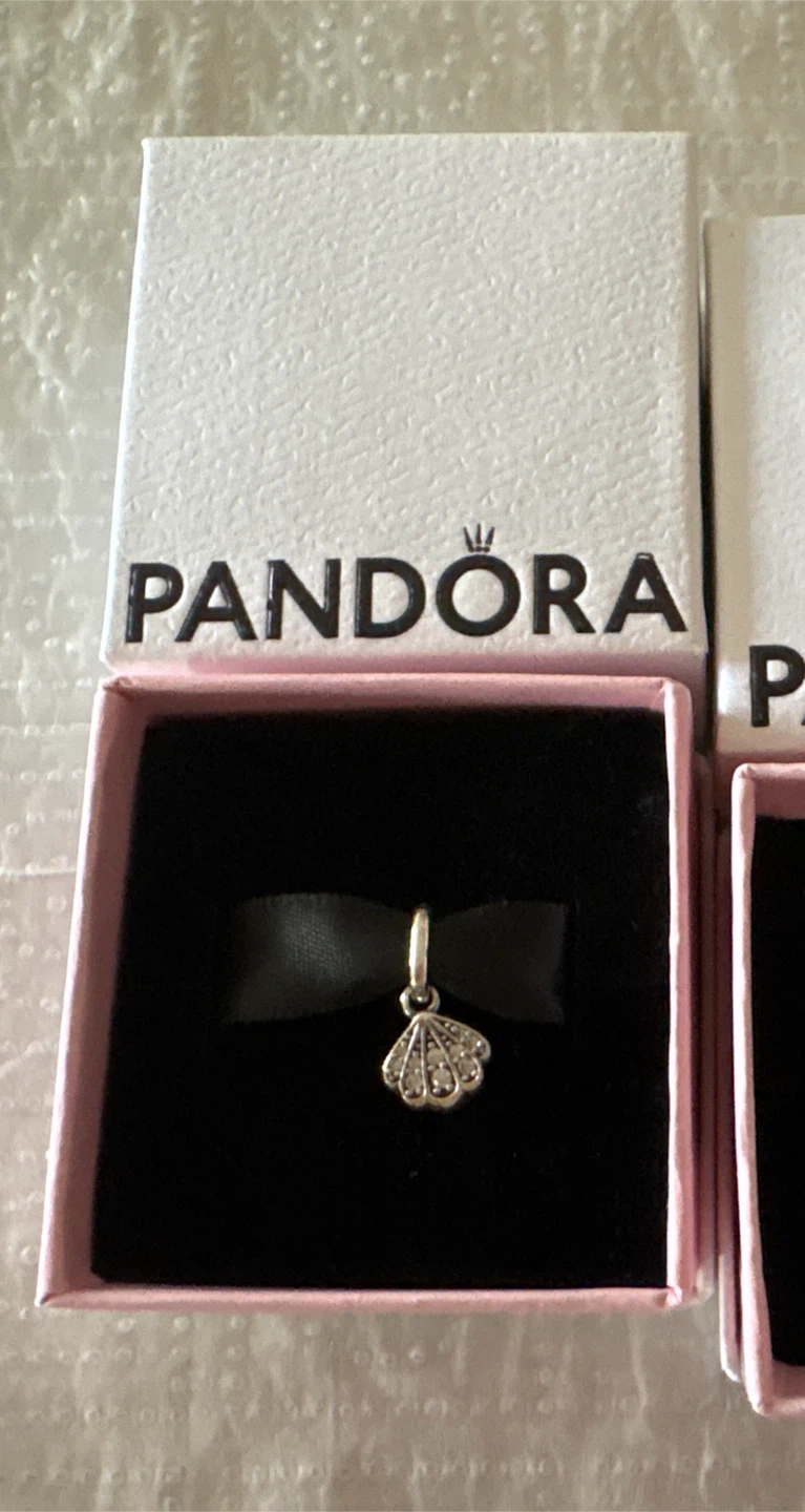 Pandora Shell Charm