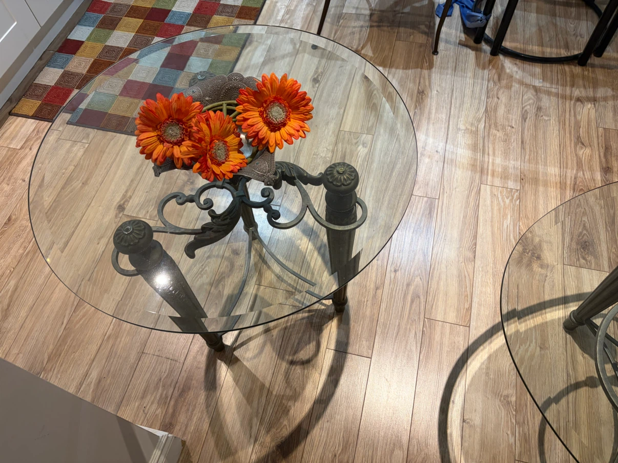 glass top side table, round