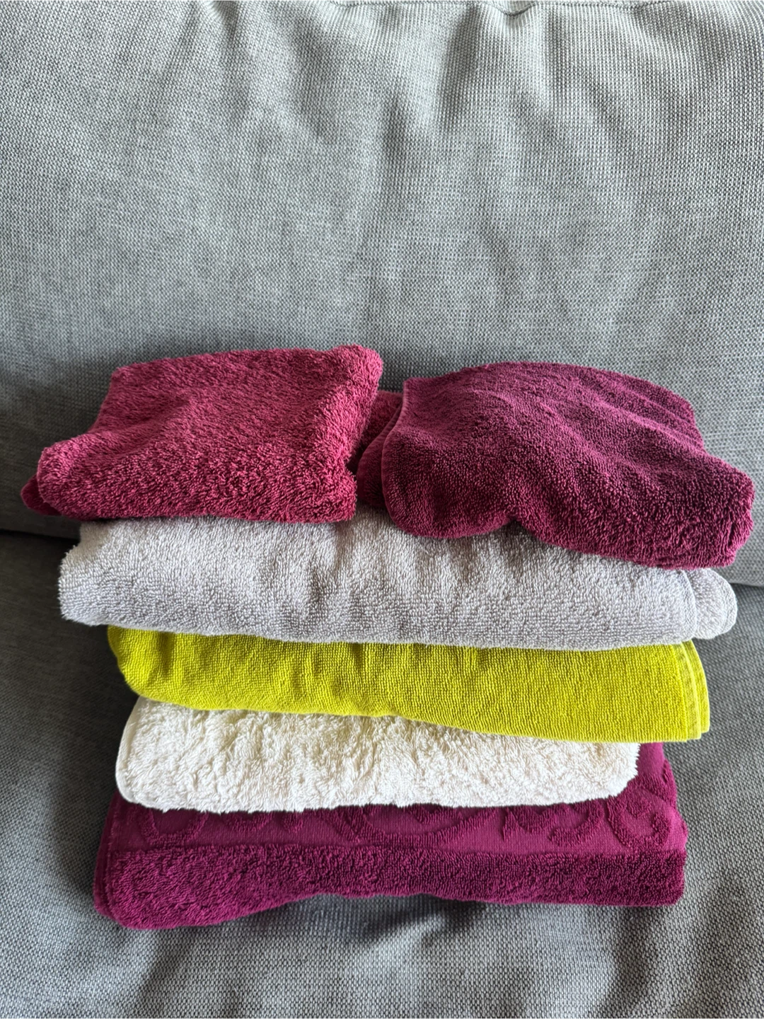 Assorted Colour Towels (4 large + 2 small towels) - all for $10