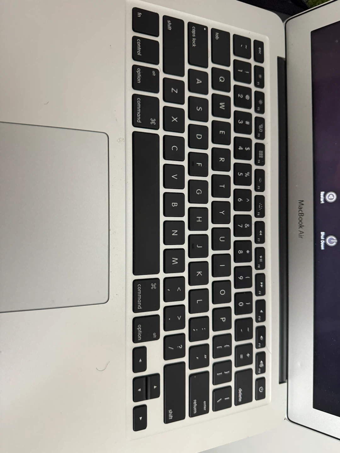 MacBook Air - 8 GB RAM - 256 SSD - Available for Sale - photo 3