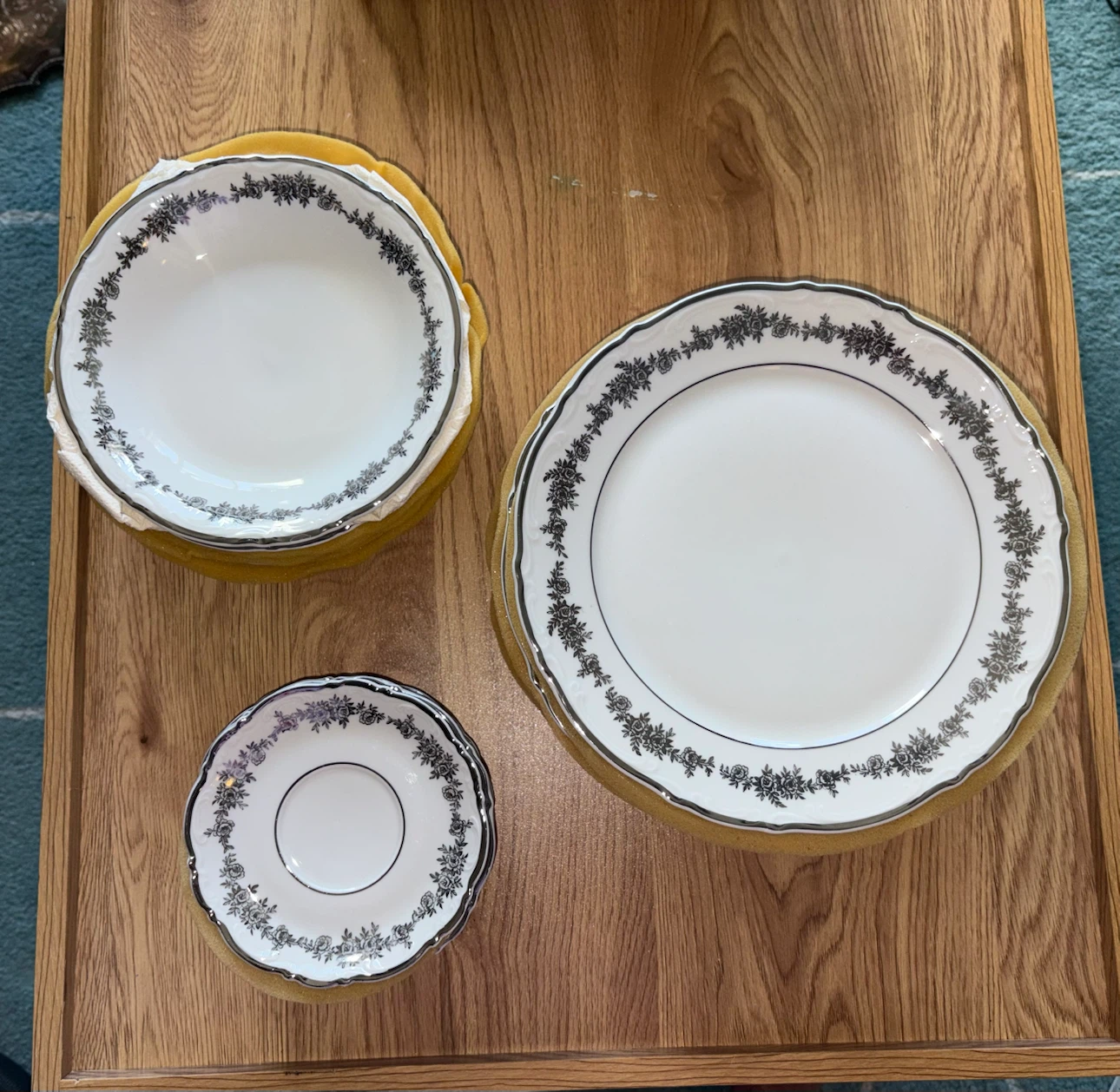 Bavaria Germany Fine Porcelain Tea Set - photo 2