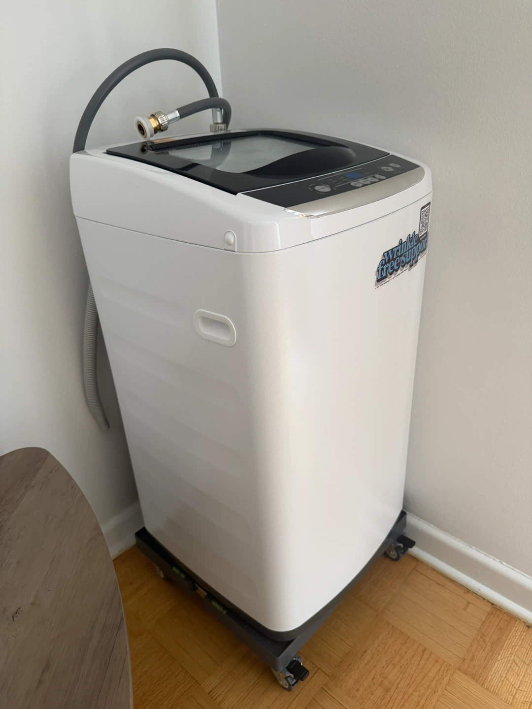 Black and Decker SMALL PORTABLE WASHING MACHINE + movable base - photo 3
