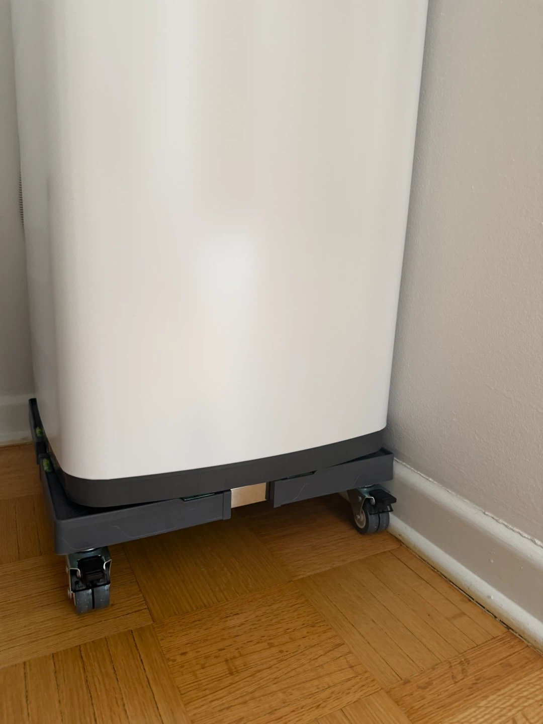 Black and Decker SMALL PORTABLE WASHING MACHINE + movable base - photo 4